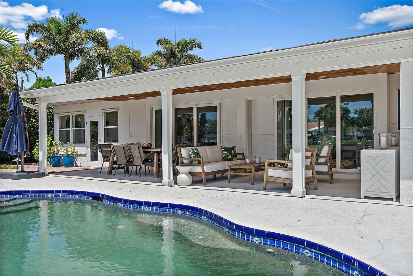 1112 38TH AVE NE, ST PETERSBURG, FL, 33704