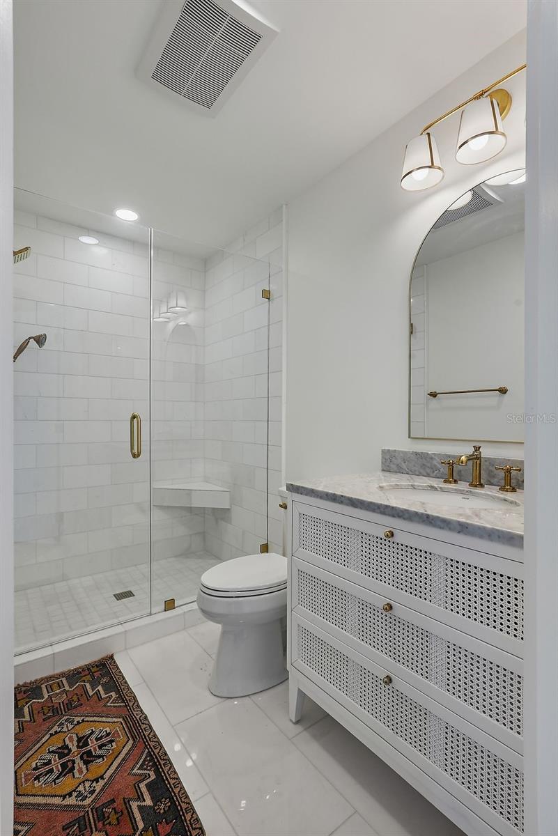 1112 38TH AVE NE, ST PETERSBURG, FL, 33704