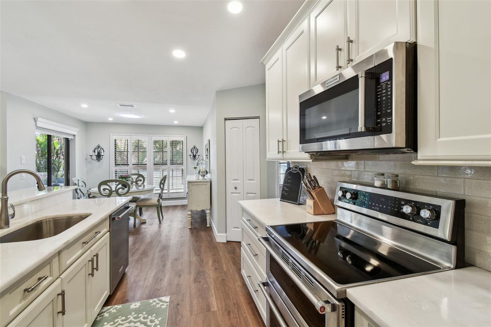 14078 LEEWARD DR, SEMINOLE, FL, 33776