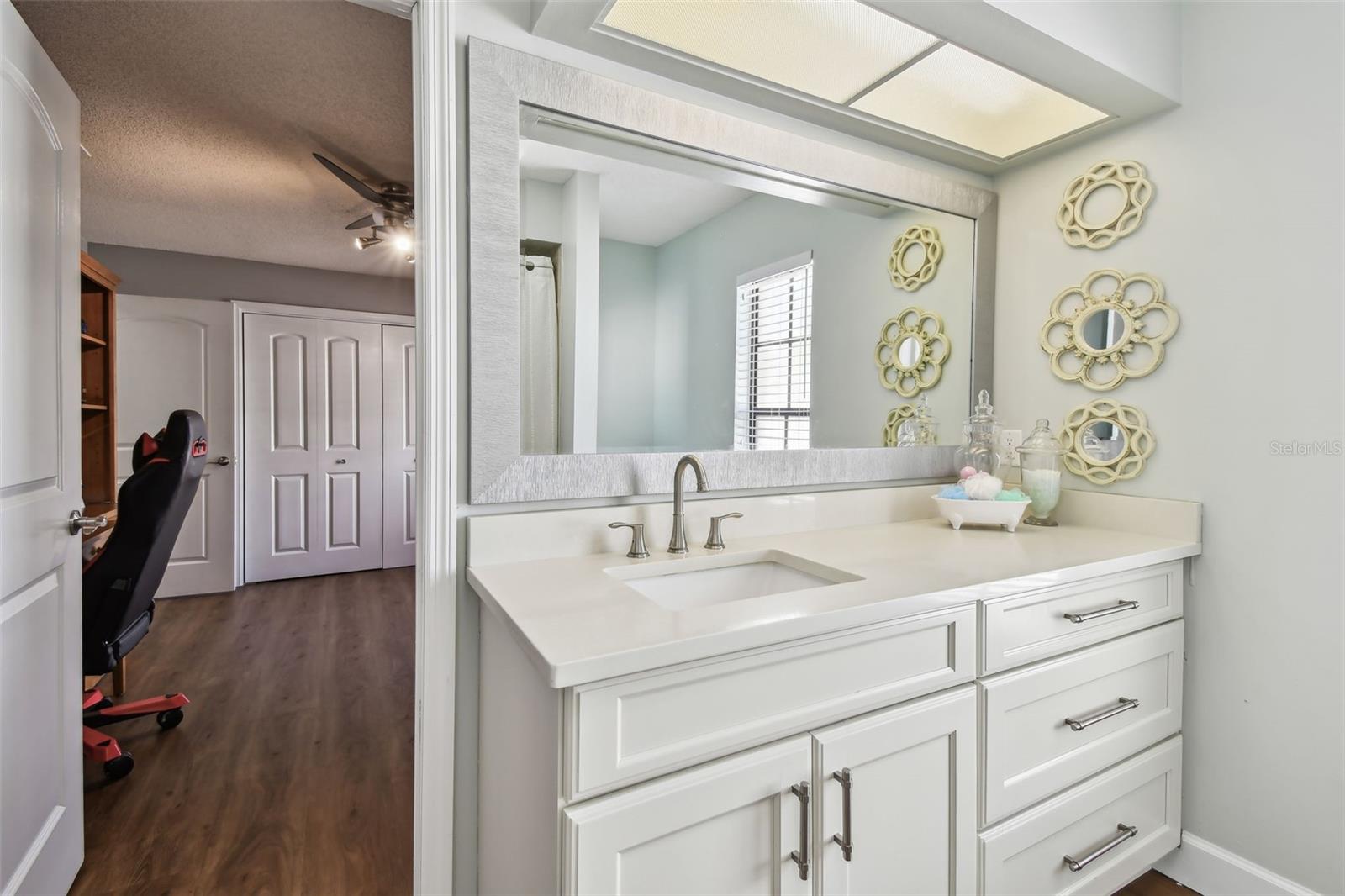 14078 LEEWARD DR, SEMINOLE, FL, 33776