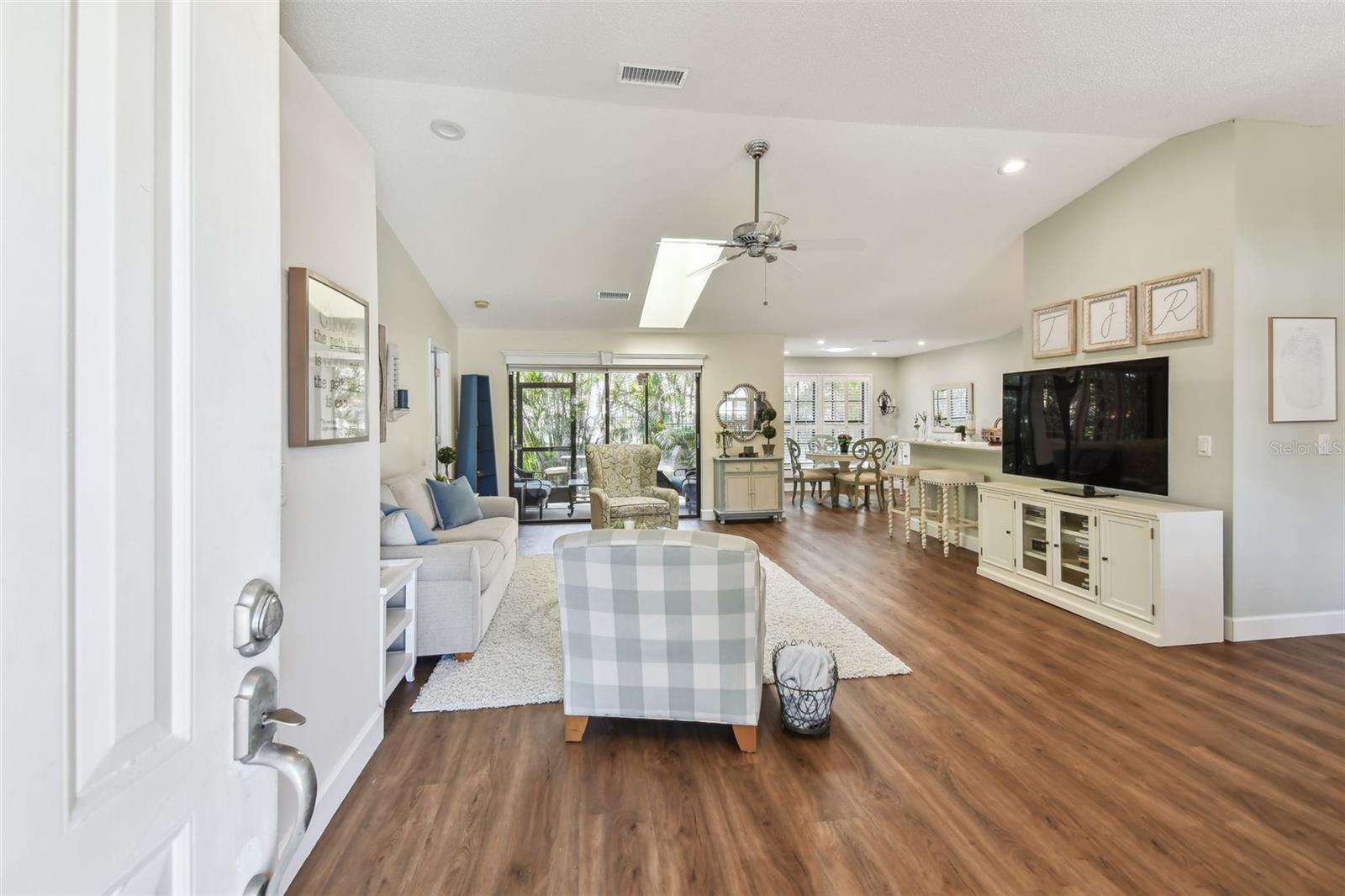 14078 LEEWARD DR, SEMINOLE, FL, 33776