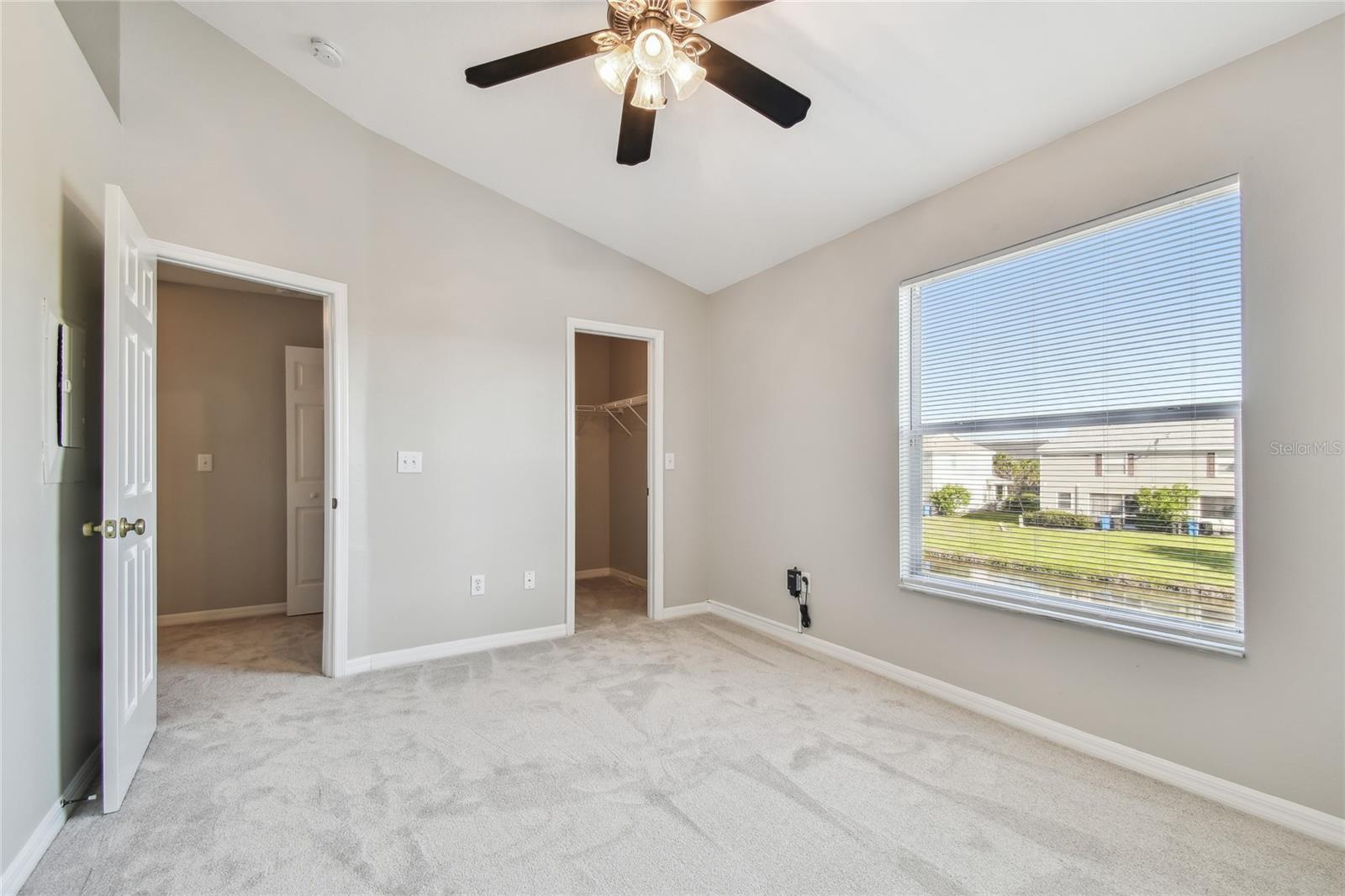 12443 COUNTRY WHITE CIR, TAMPA, FL, 33635