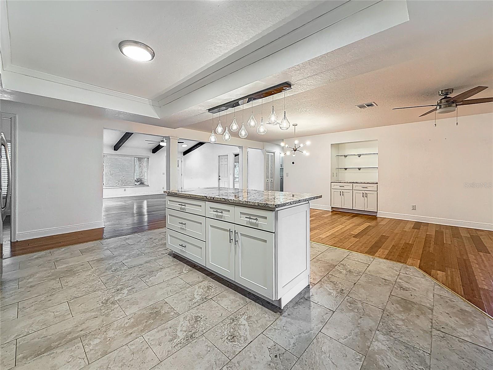 13891 FEATHER SOUND DR, CLEARWATER, FL, 33762