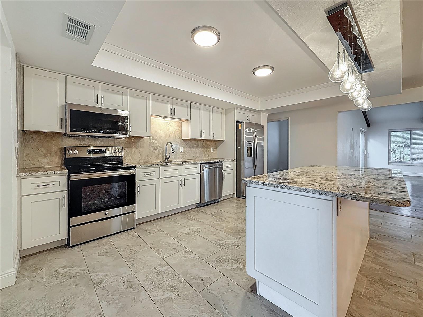 13891 FEATHER SOUND DR, CLEARWATER, FL, 33762