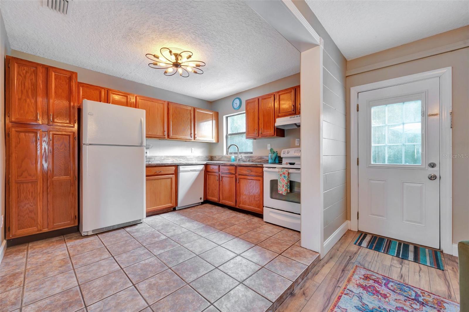 150 DEBARY DR, DEBARY, FL, 32713