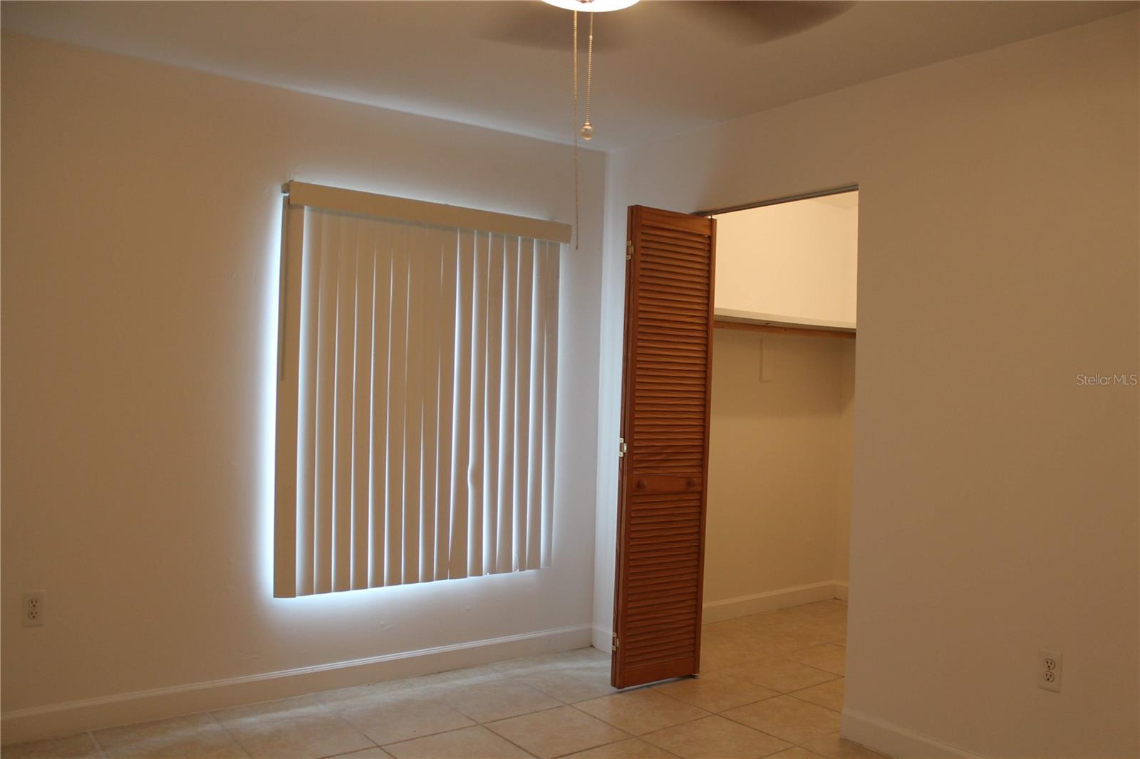 3832 N LAKE DR #116, TAMPA, FL, 33614