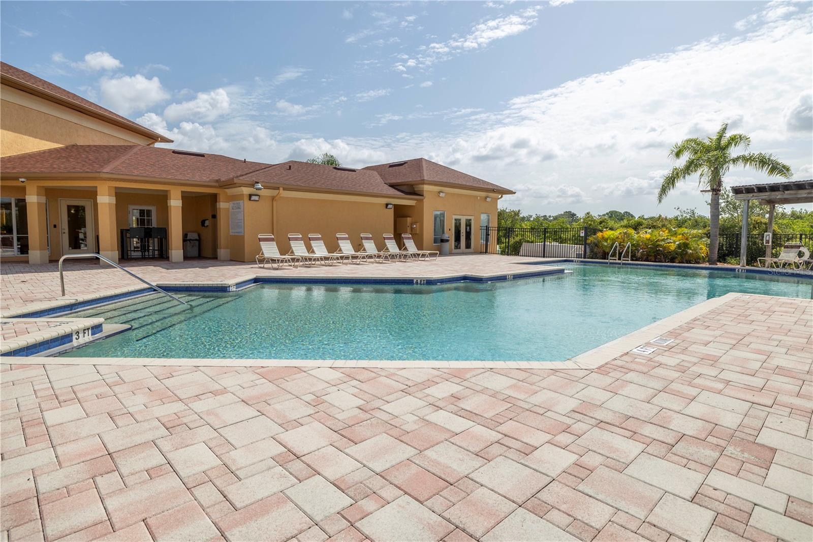 4333 BAYSIDE VILLAGE DR #214, TAMPA, FL, 33615