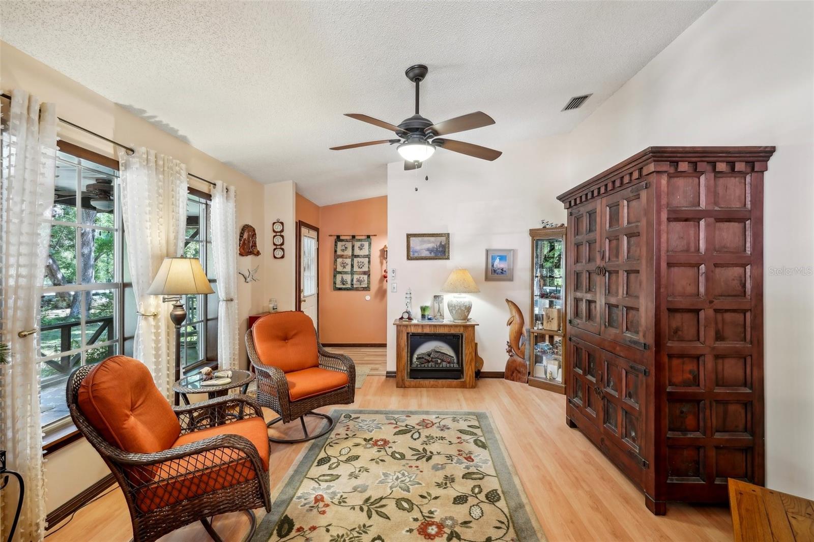 48 AZALEE AVE, INGLIS, FL, 34449