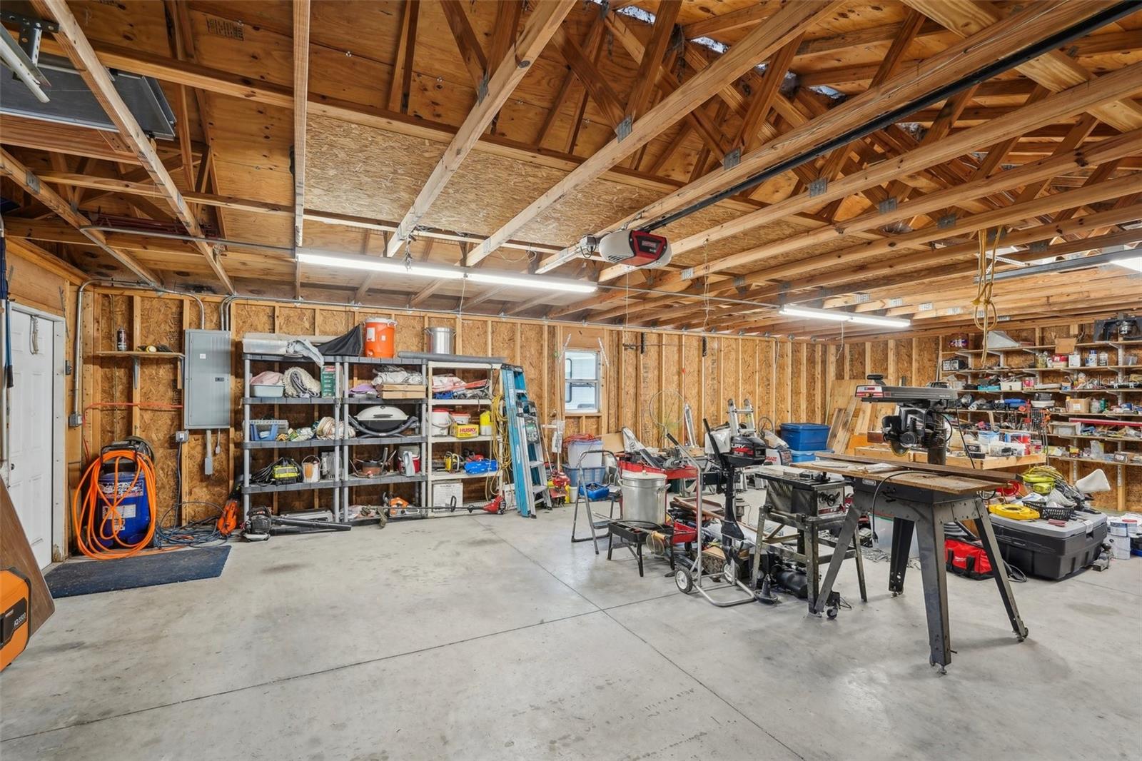 48 AZALEE AVE, INGLIS, FL, 34449