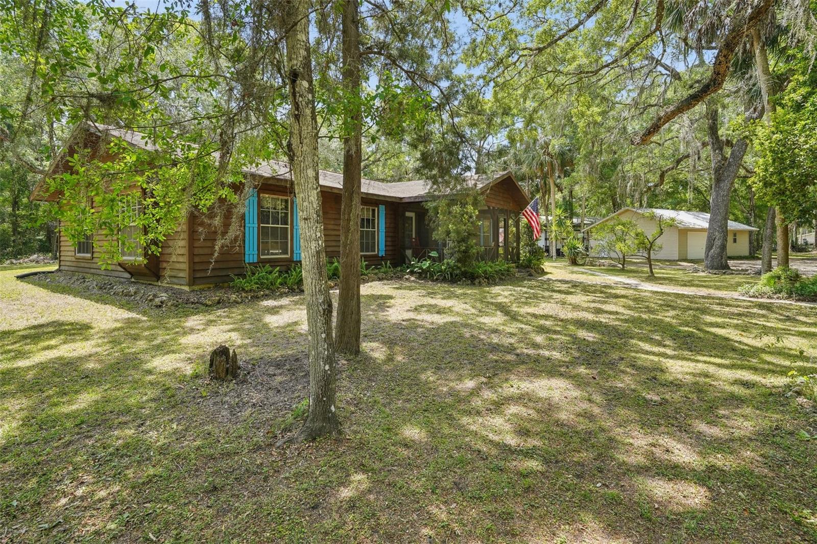 48 AZALEE AVE, INGLIS, FL, 34449