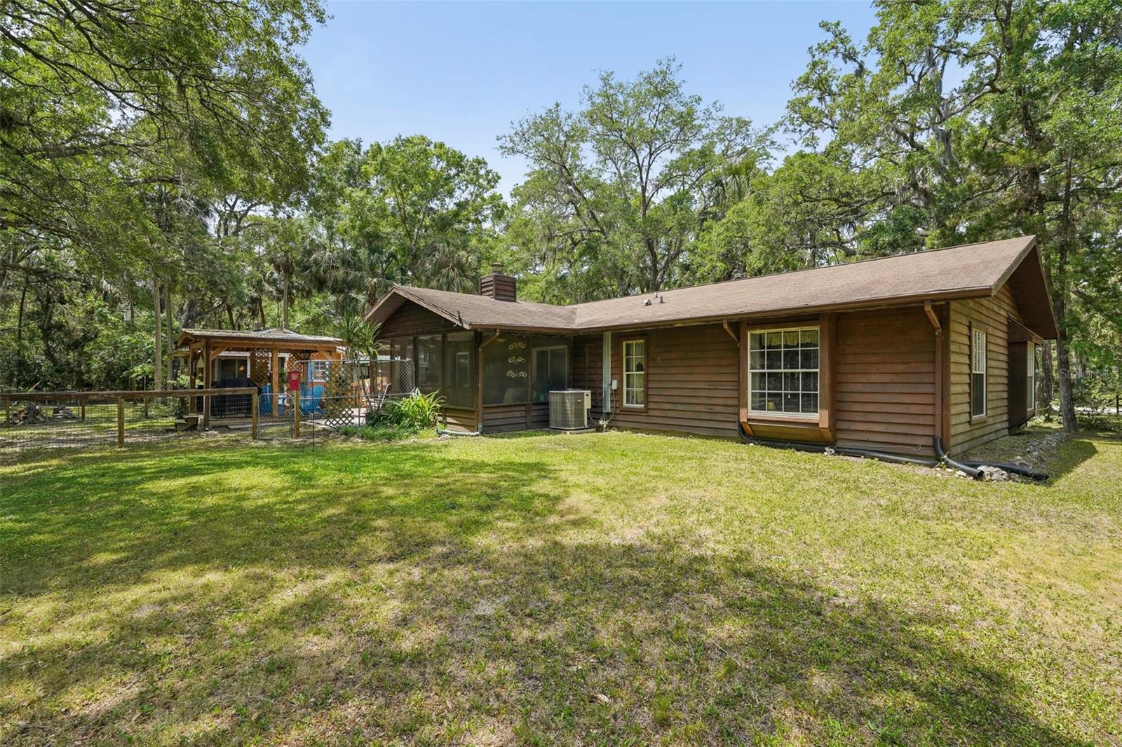 48 AZALEE AVE, INGLIS, FL, 34449