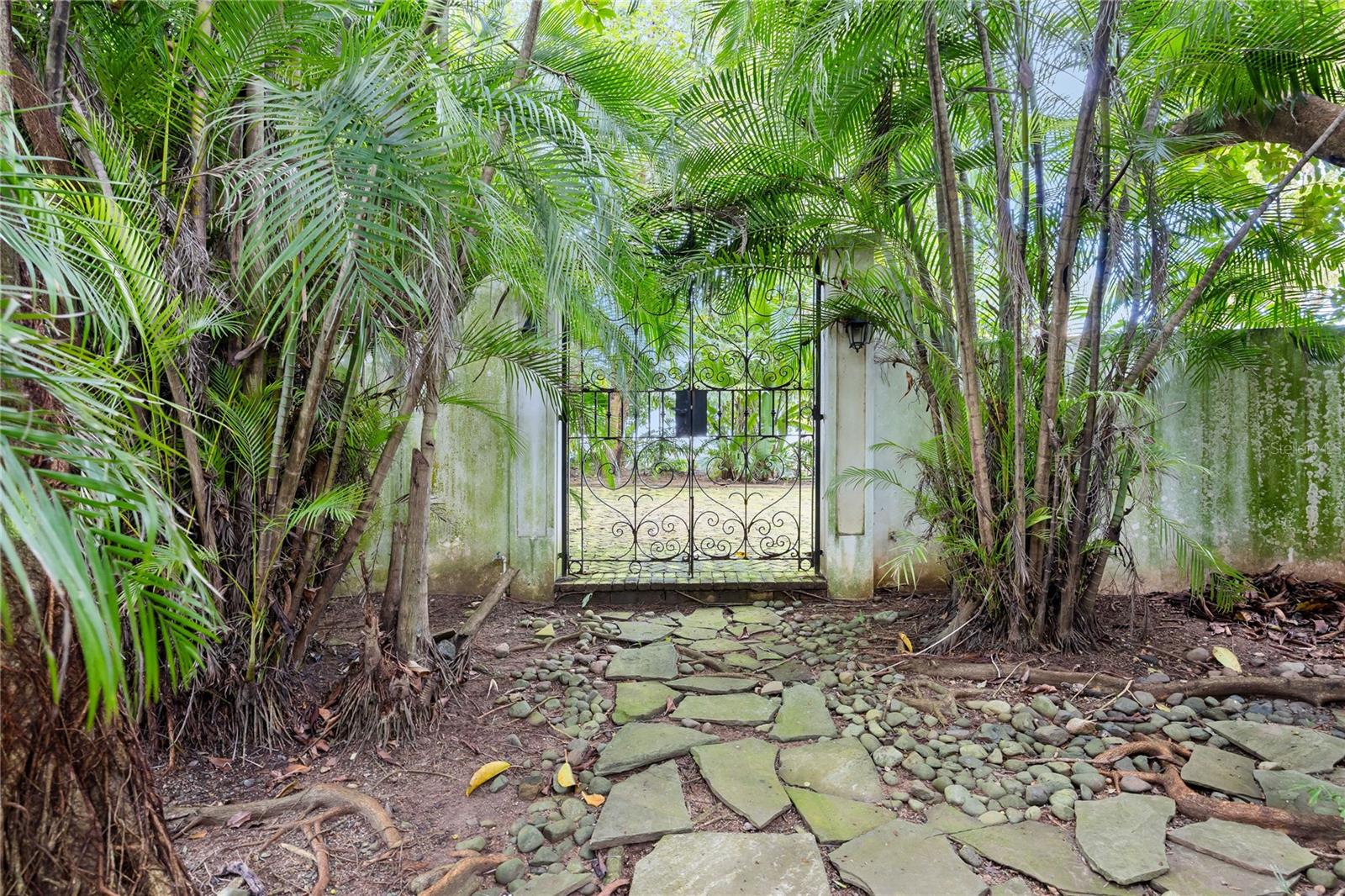 PR9113208 Property Photo