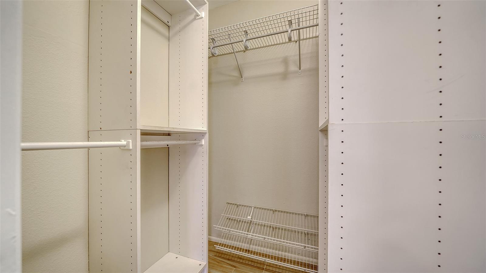 A4650163 Property Photo