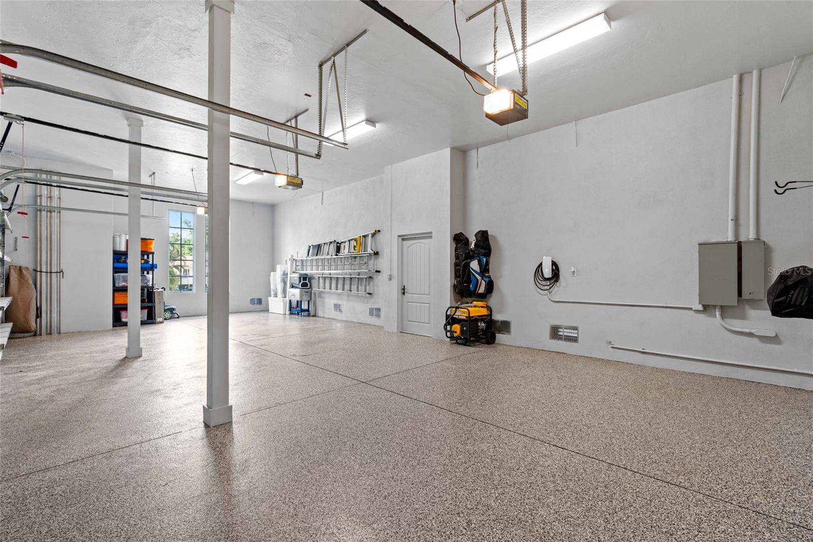 C7509086 Property Photo