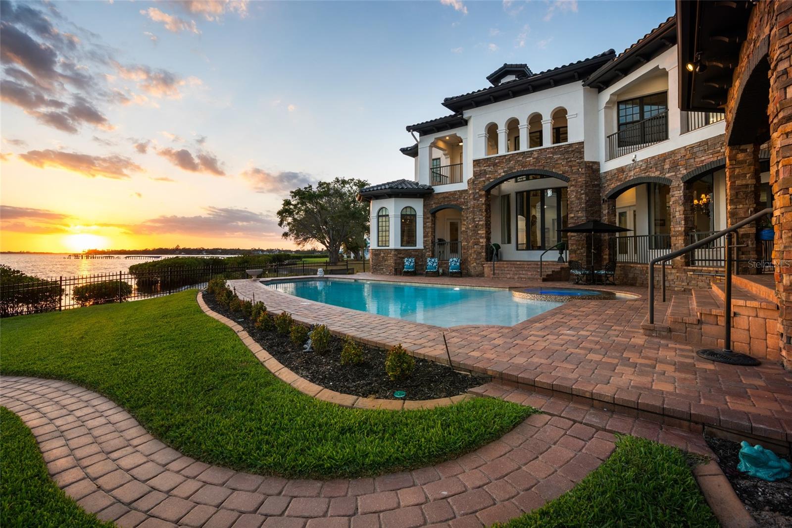 C7509086 Property Photo