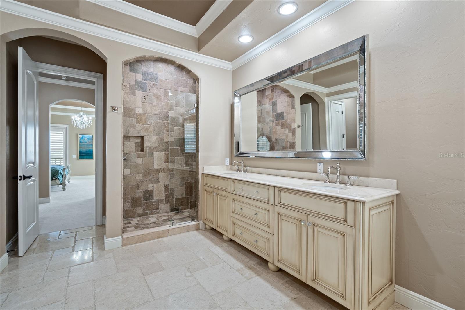 C7509086 Property Photo