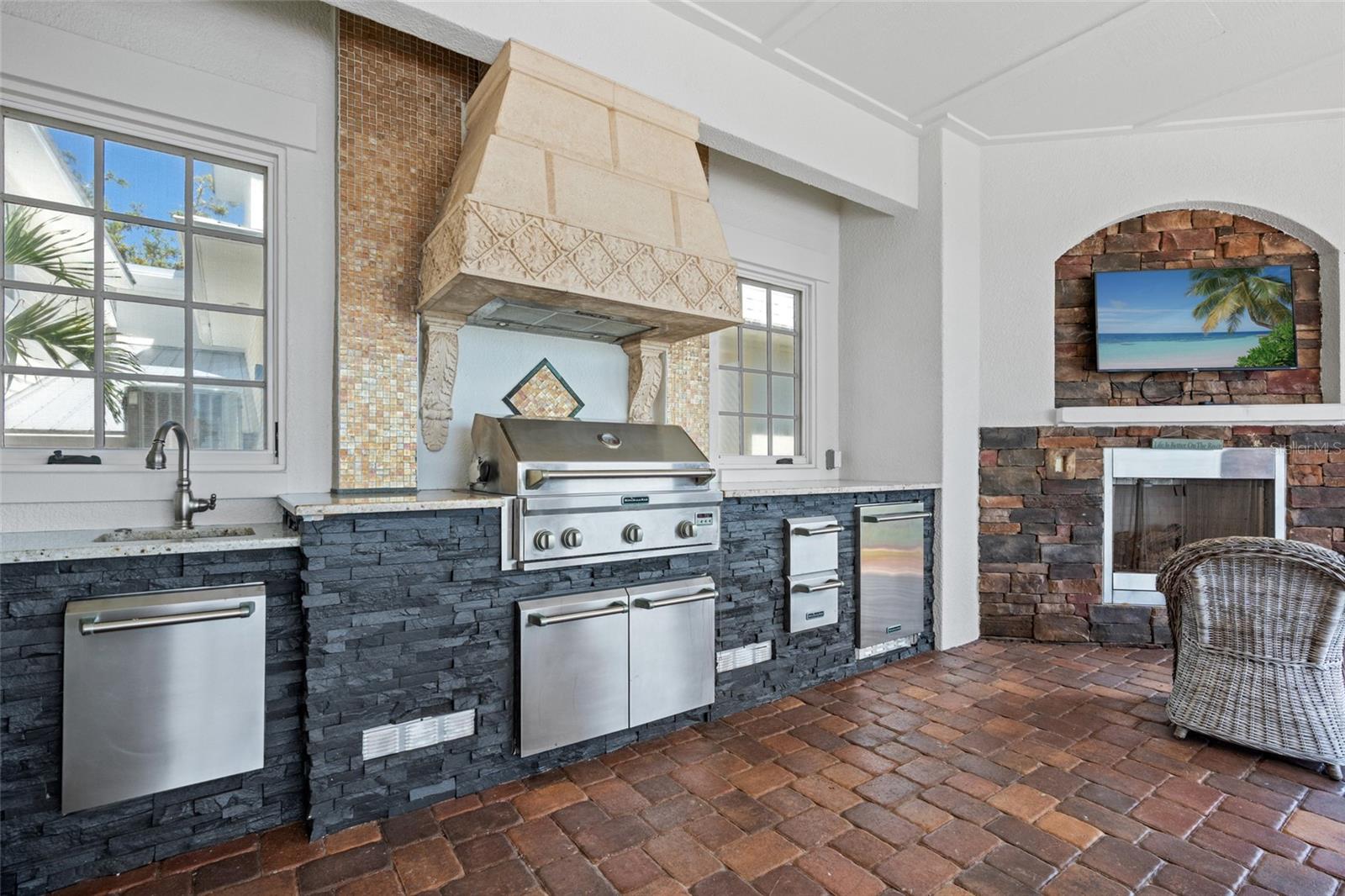 C7509086 Property Photo