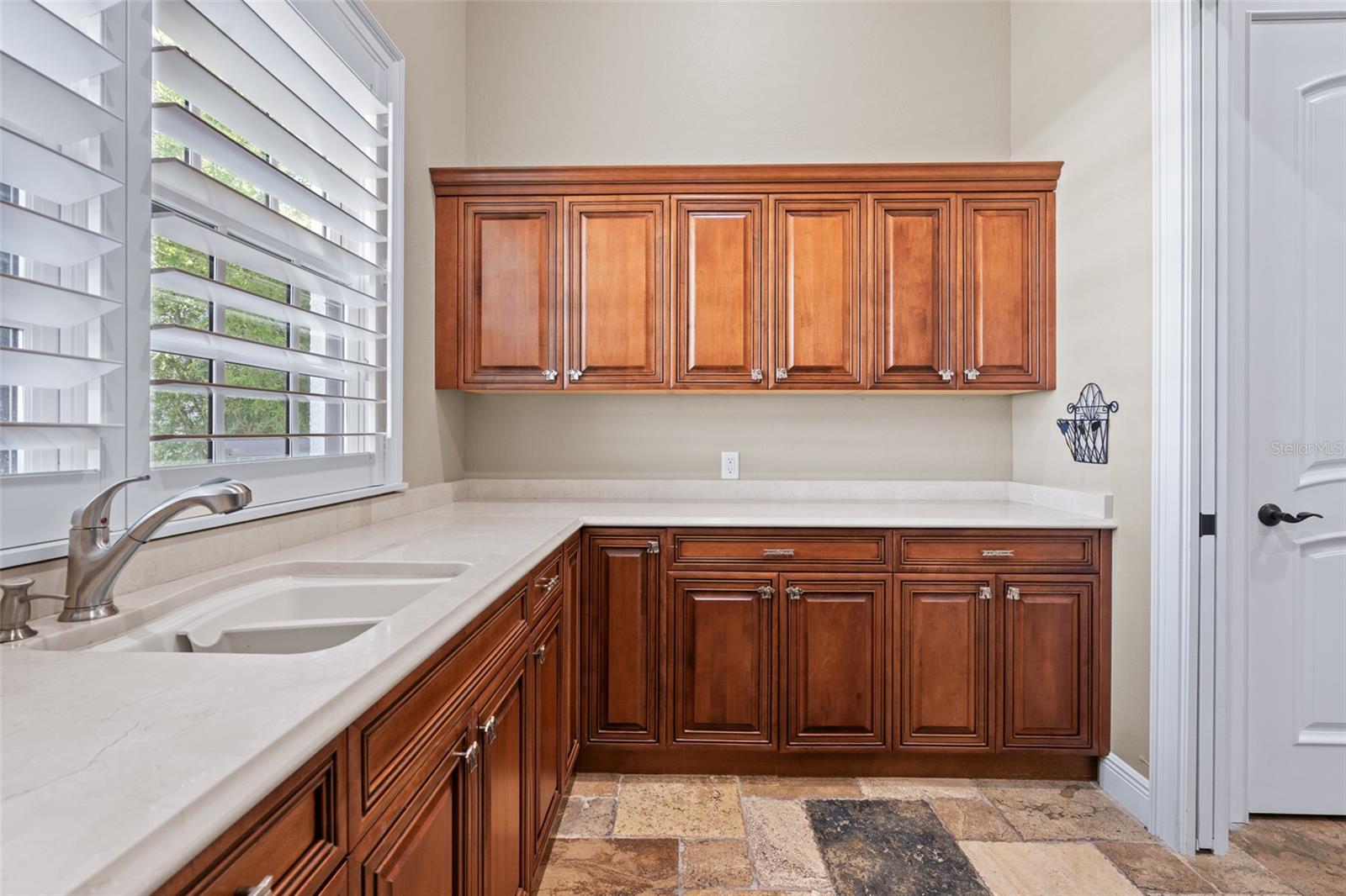 C7509086 Property Photo