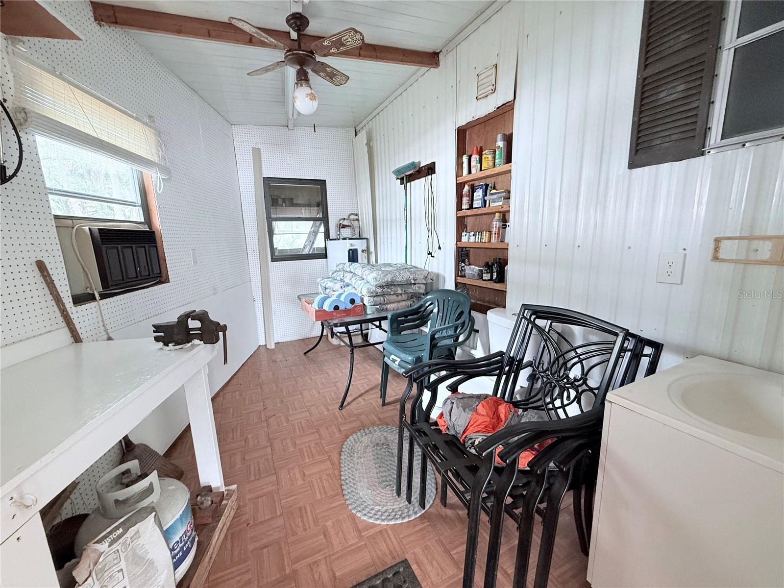 385 HOLIDAY PARK BLVD NE, PALM BAY, FL, 32907