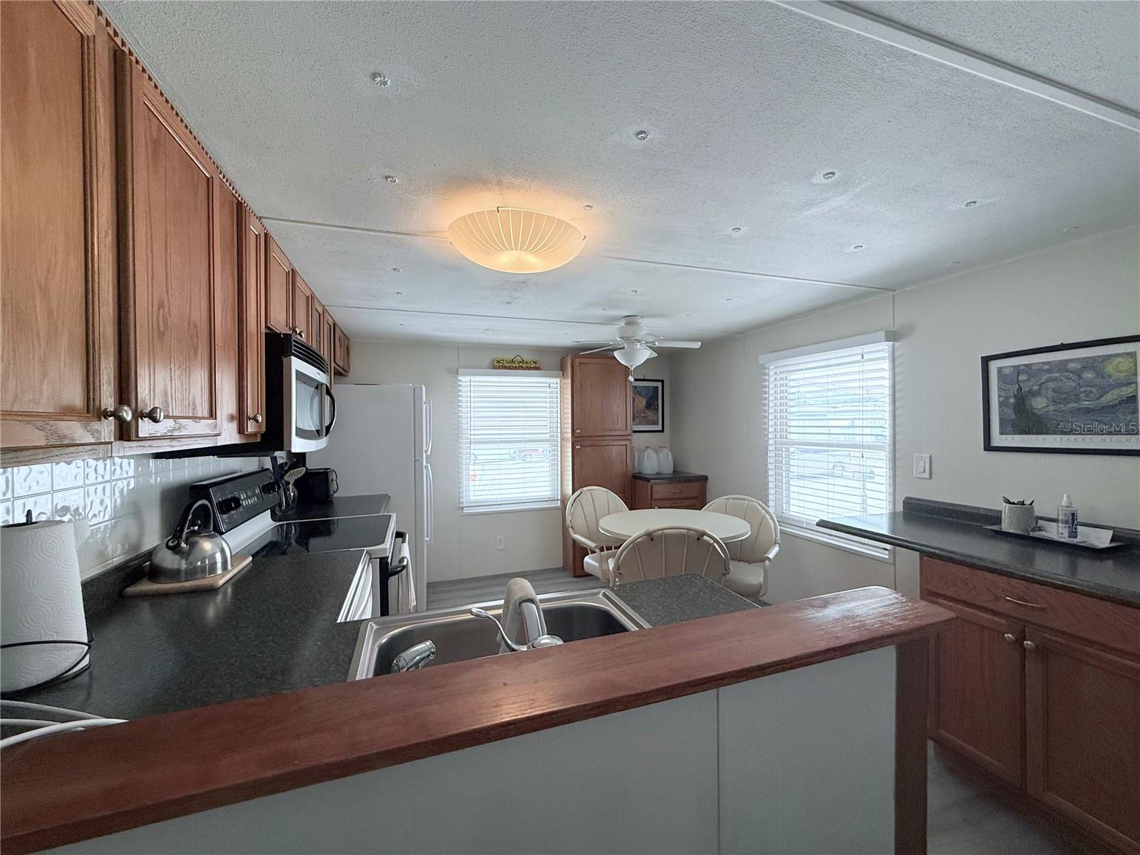 385 HOLIDAY PARK BLVD NE, PALM BAY, FL, 32907