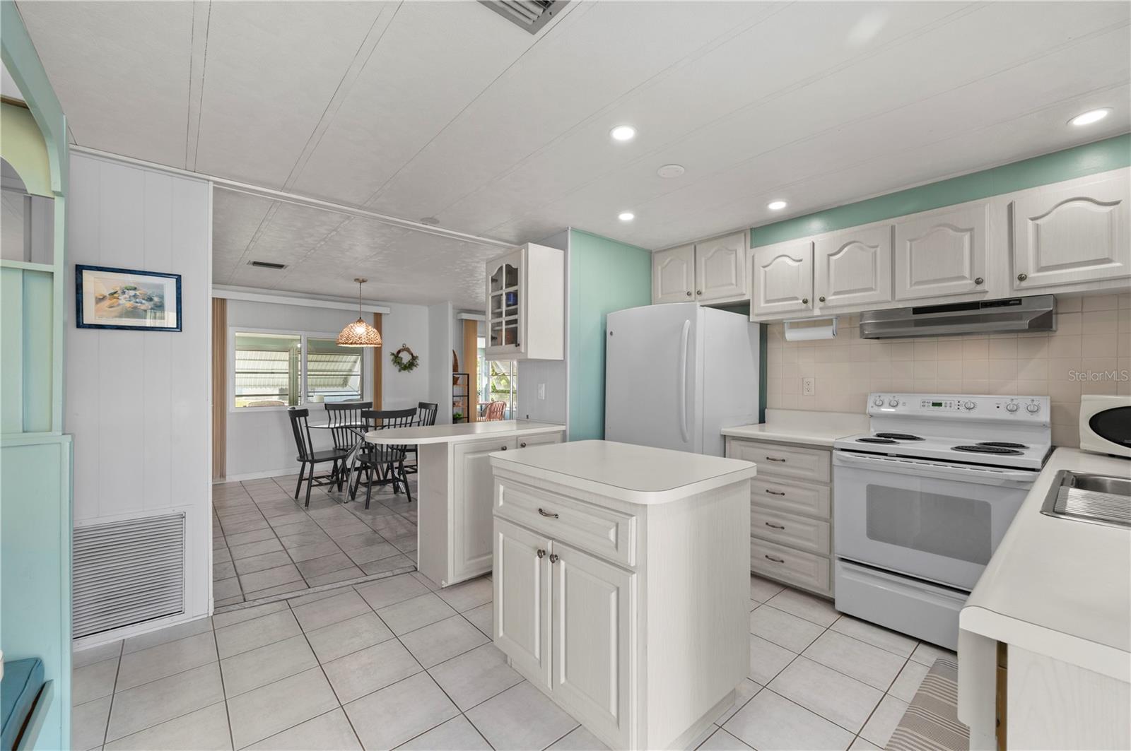 1000 KINGS HWY #238, PORT CHARLOTTE, FL, 33980