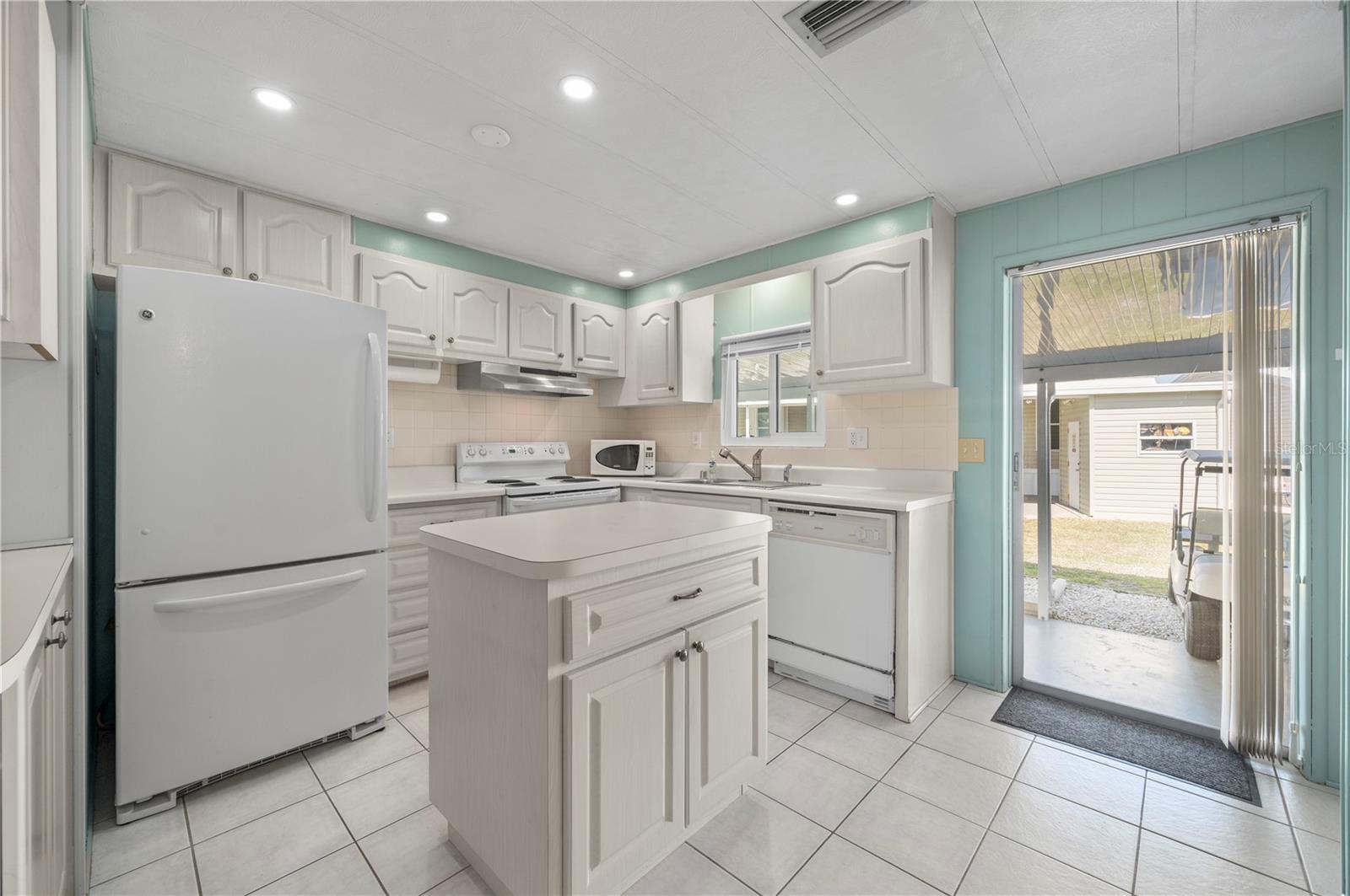 1000 KINGS HWY #238, PORT CHARLOTTE, FL, 33980