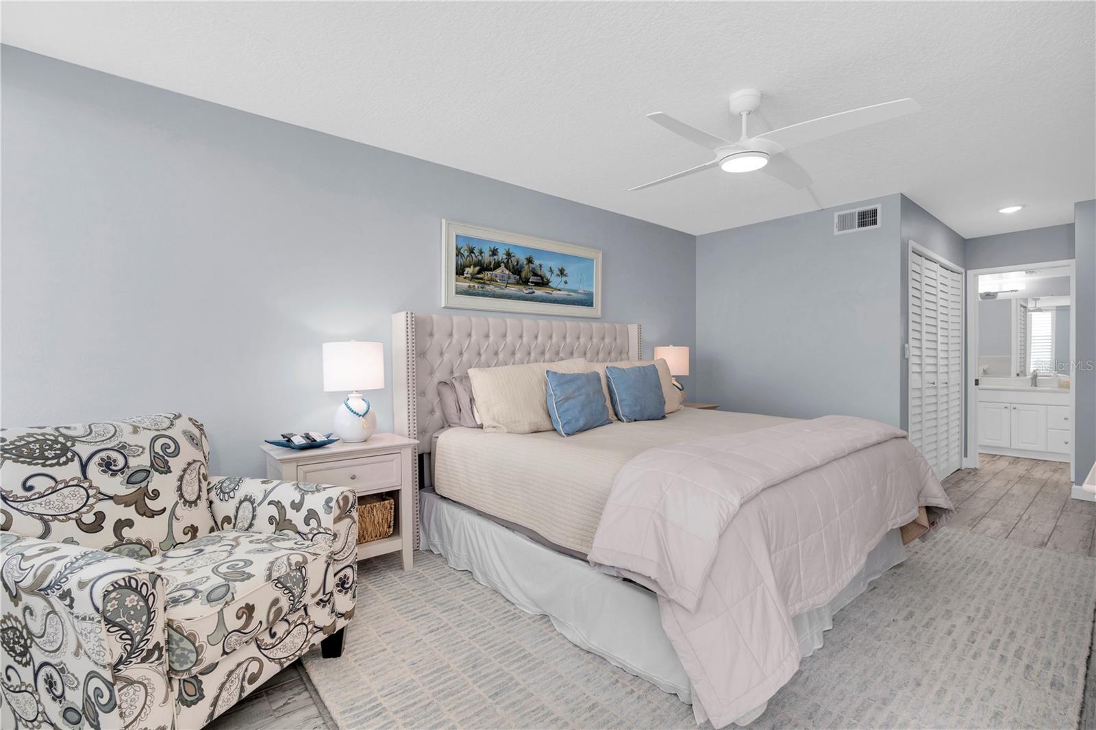 9495 BLIND PASS RD #907, ST PETE BEACH, FL, 33706