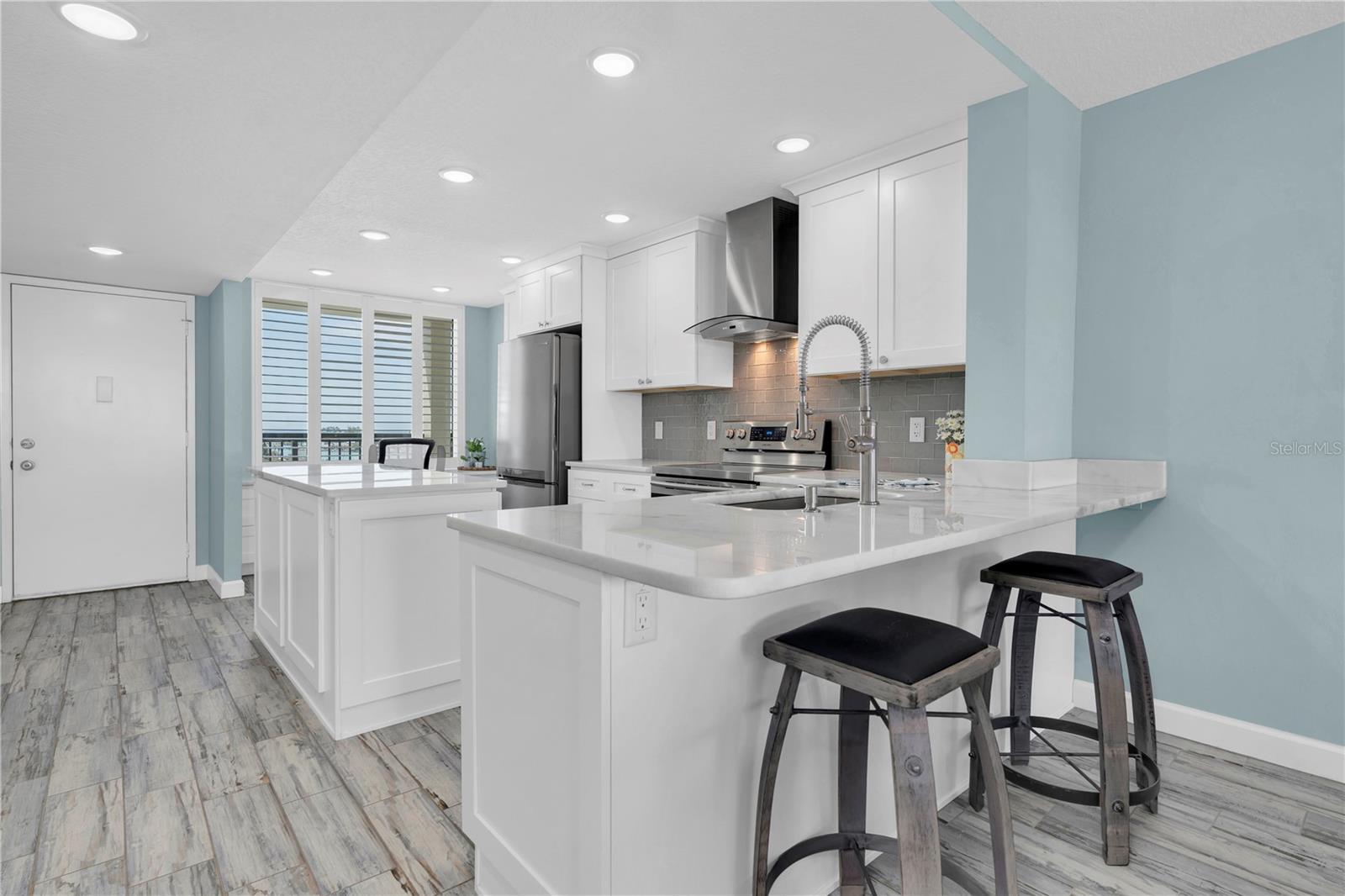 9495 BLIND PASS RD #907, ST PETE BEACH, FL, 33706