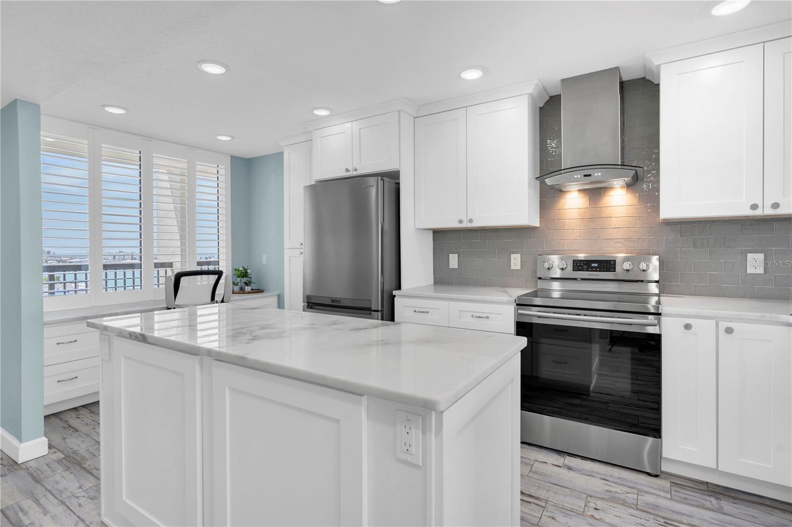 9495 BLIND PASS RD #907, ST PETE BEACH, FL, 33706