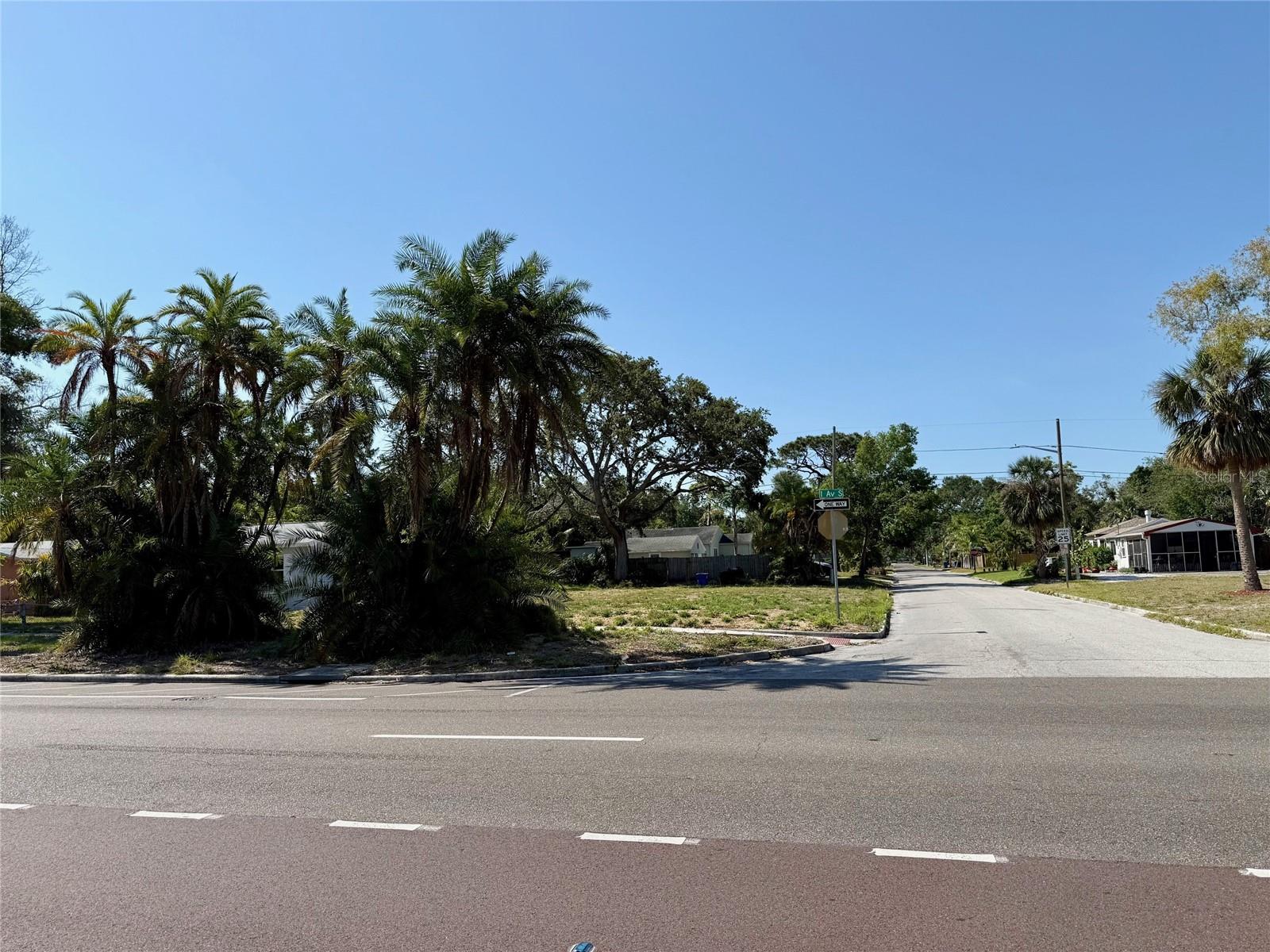 5260 1ST AVE S, ST PETERSBURG, FL, 33707