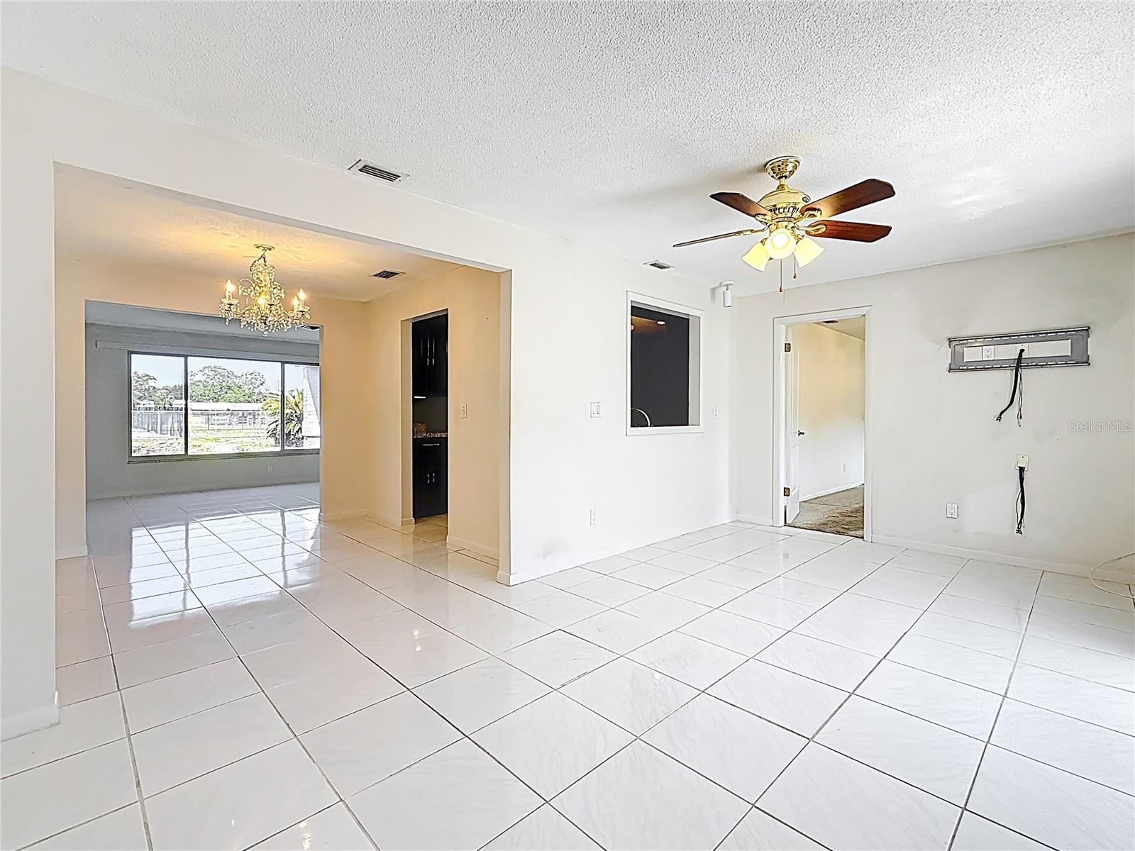 8899 125TH ST, SEMINOLE, FL, 33772