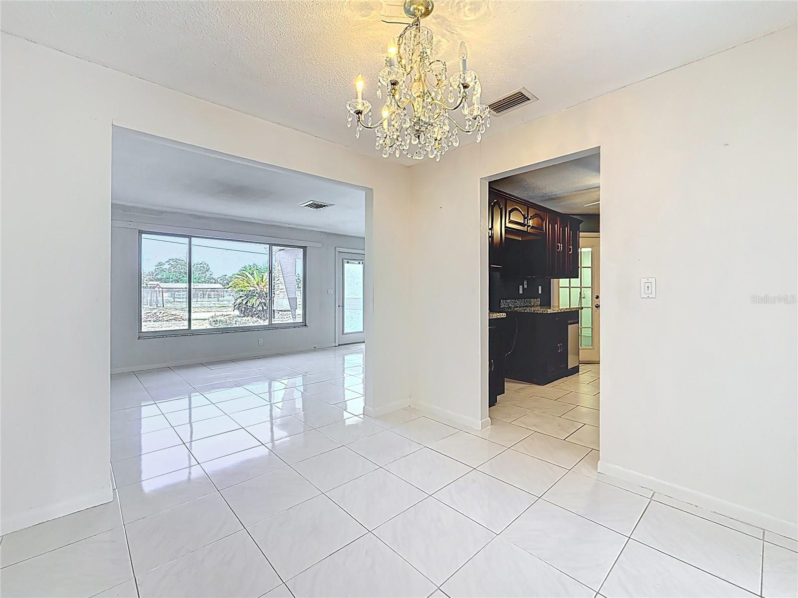 8899 125TH ST, SEMINOLE, FL, 33772