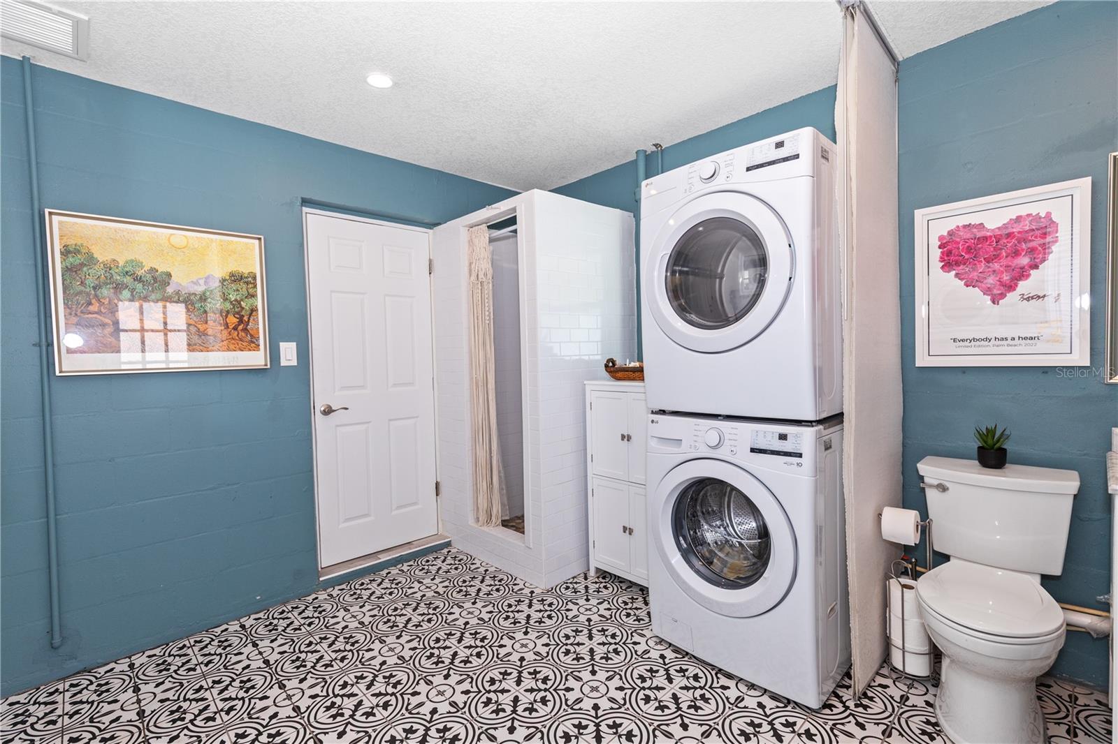 8347 41ST AVE N, ST PETERSBURG, FL, 33709