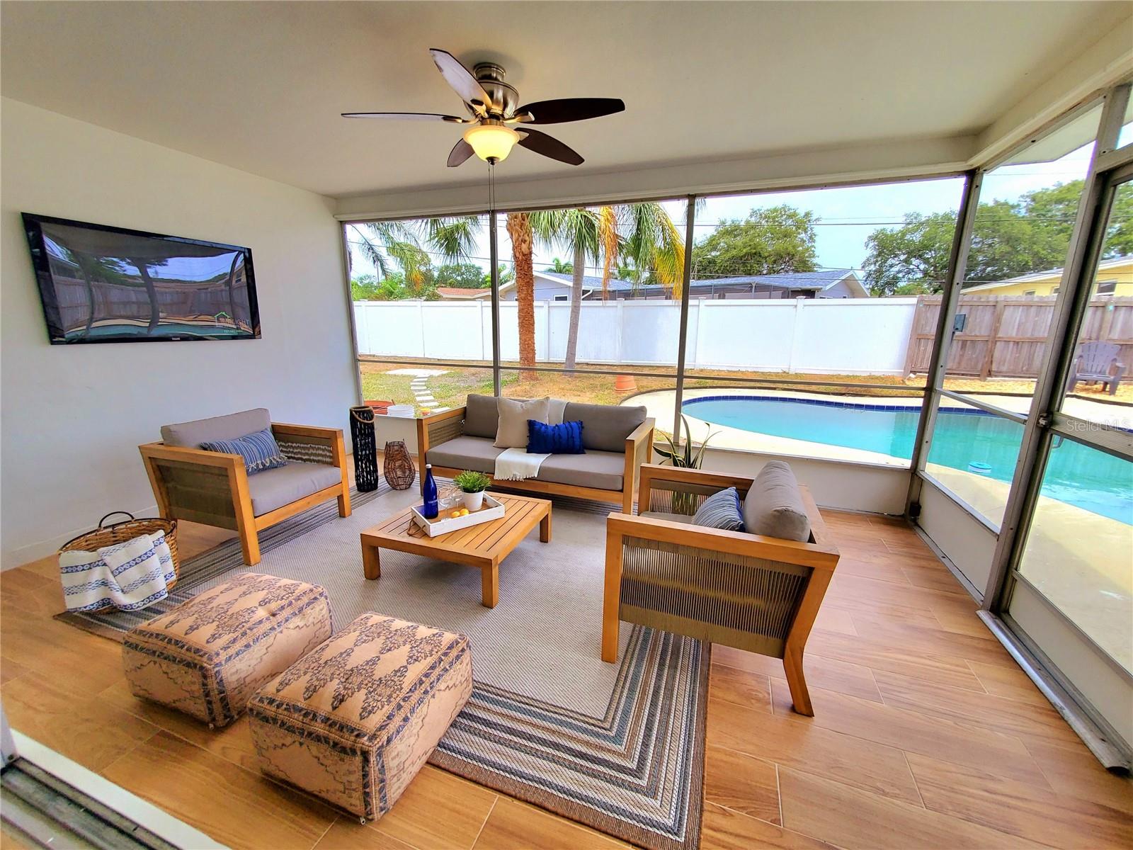 2172 UNIVERSITY DR S, CLEARWATER, FL, 33764