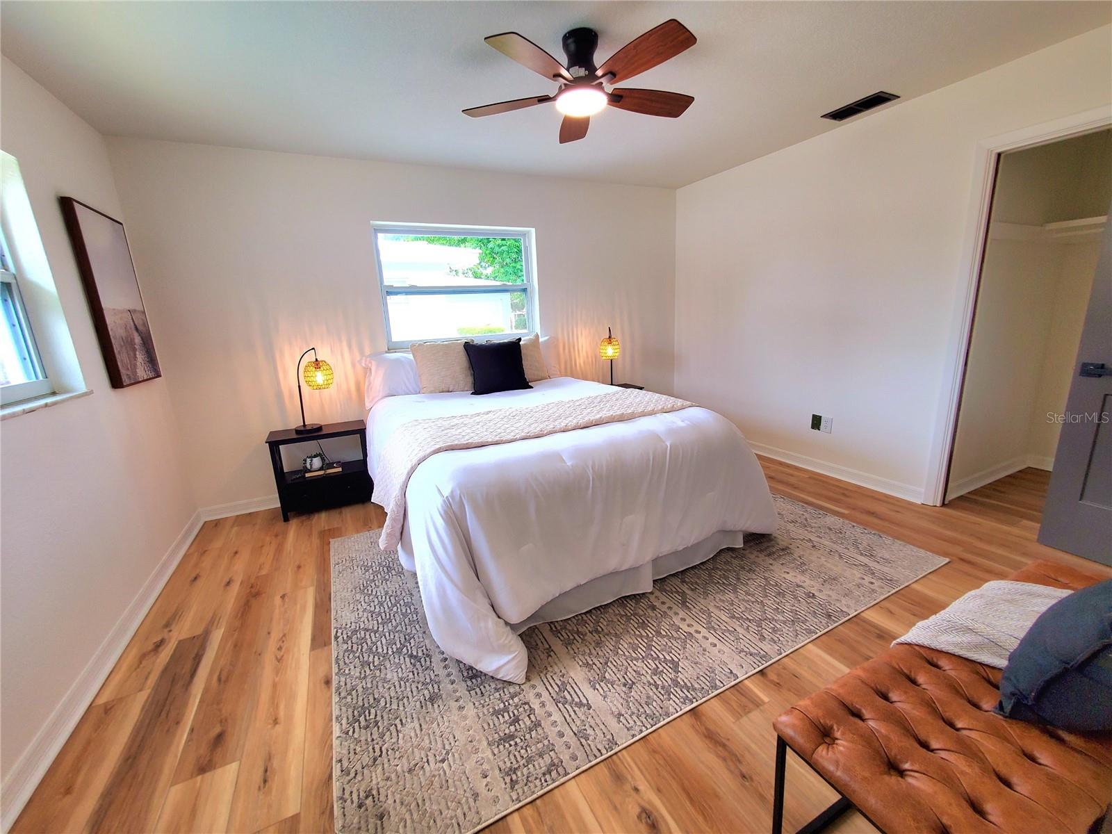 2172 UNIVERSITY DR S, CLEARWATER, FL, 33764