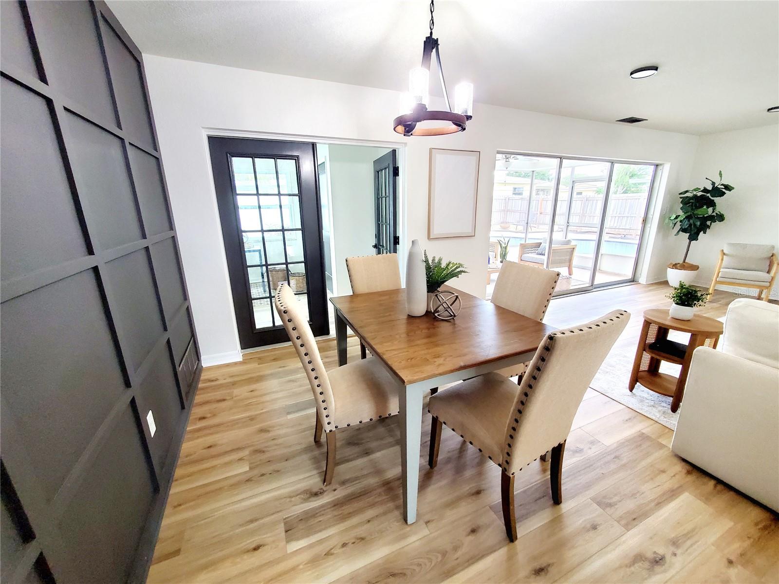 2172 UNIVERSITY DR S, CLEARWATER, FL, 33764