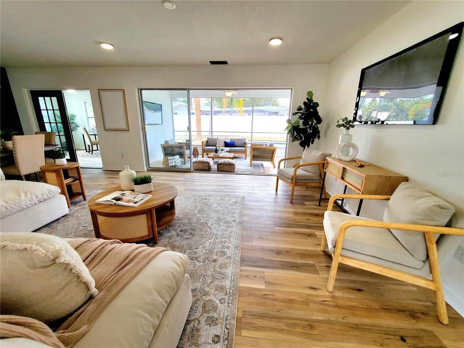 2172 UNIVERSITY DR S, CLEARWATER, FL, 33764