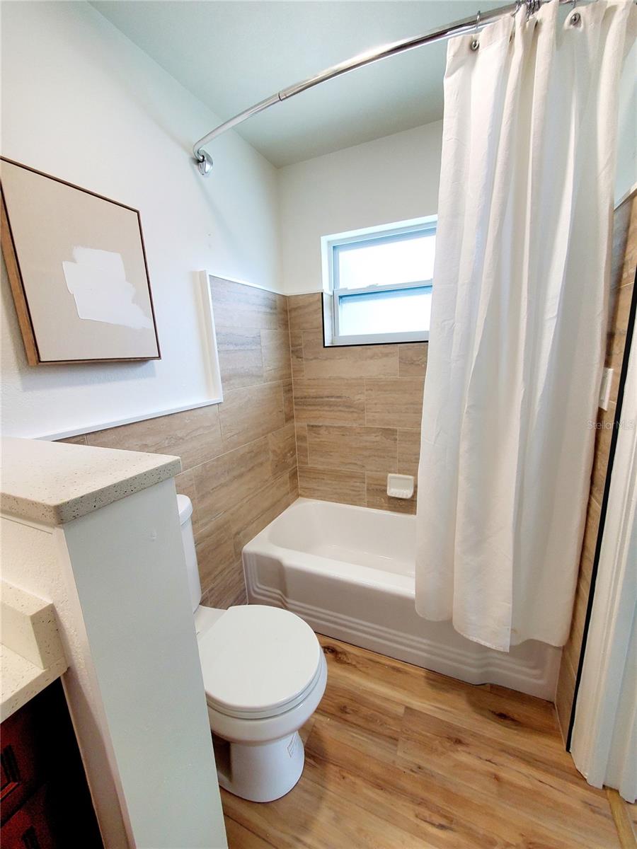 2172 UNIVERSITY DR S, CLEARWATER, FL, 33764