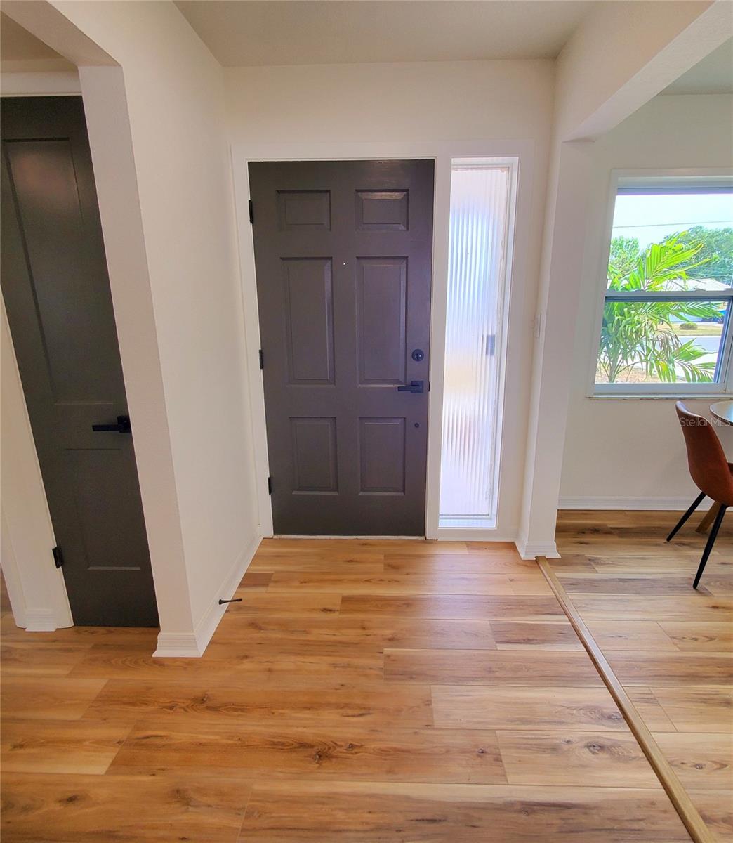 2172 UNIVERSITY DR S, CLEARWATER, FL, 33764