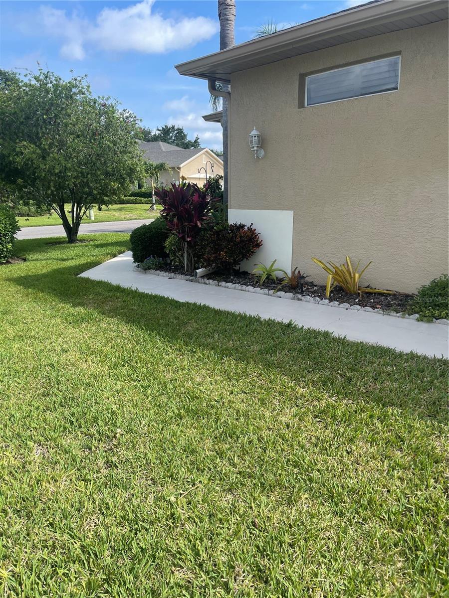 2007 ACADIA GREENS DR #0, SUN CITY CENTER, FL, 33573