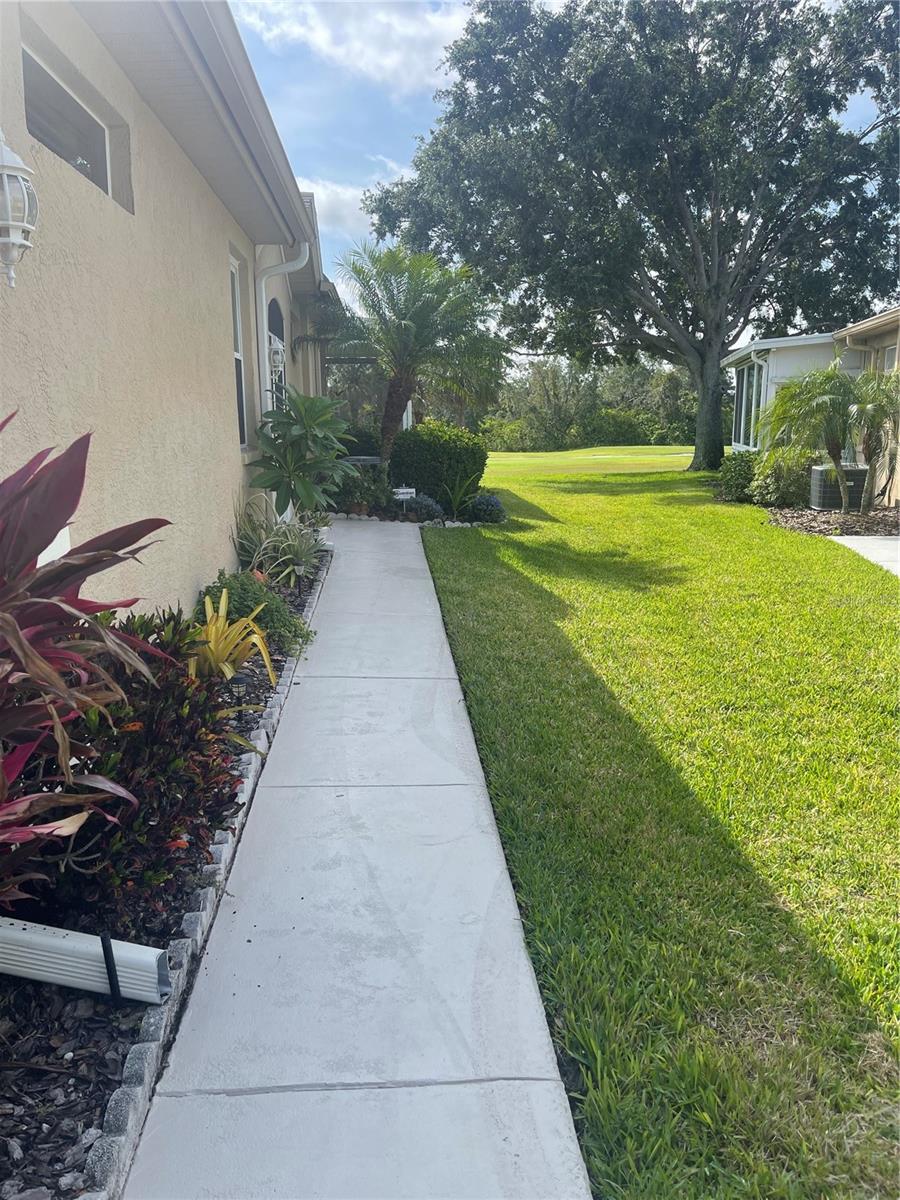 2007 ACADIA GREENS DR #0, SUN CITY CENTER, FL, 33573