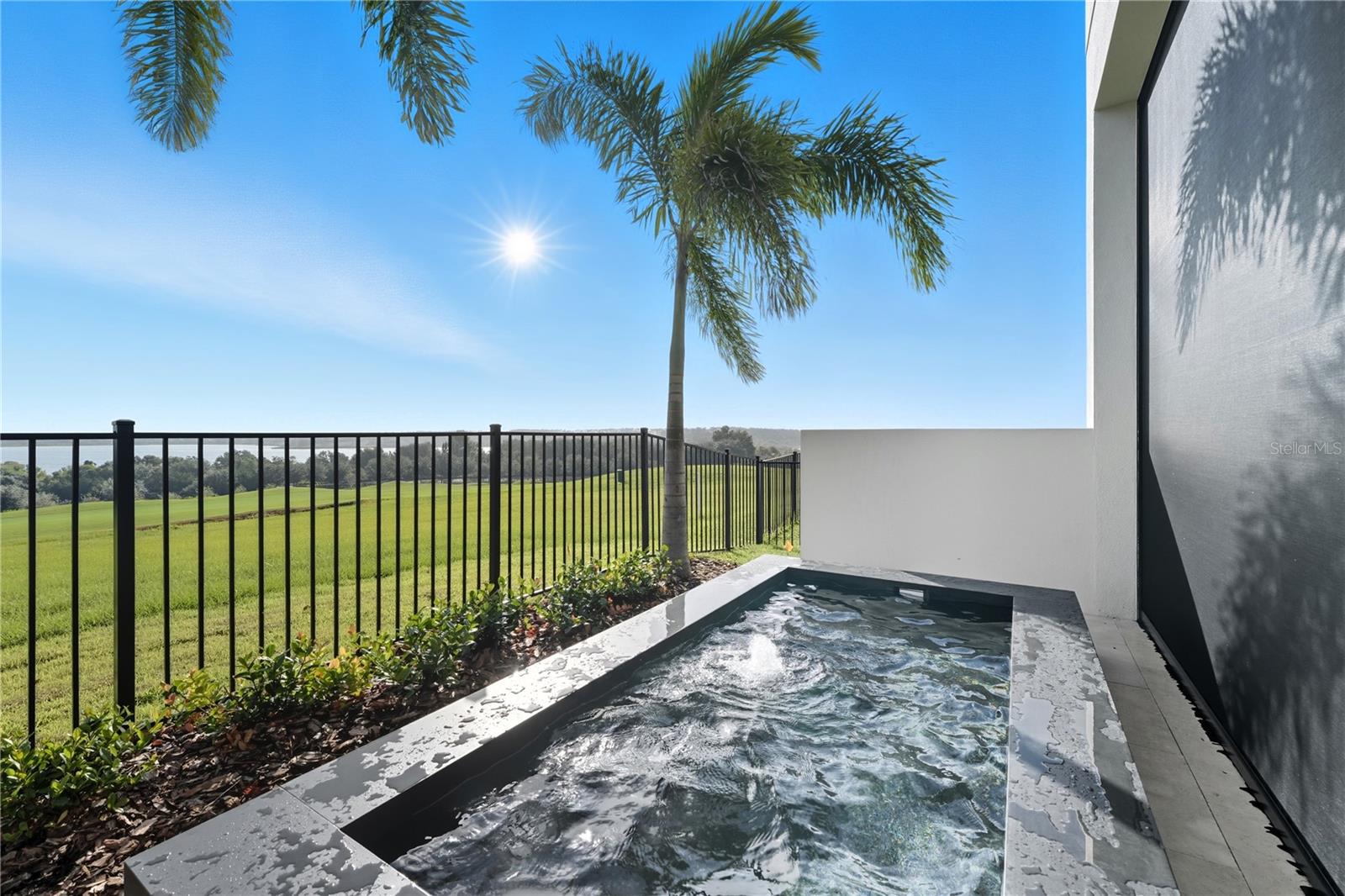 G5096242 Property Photo