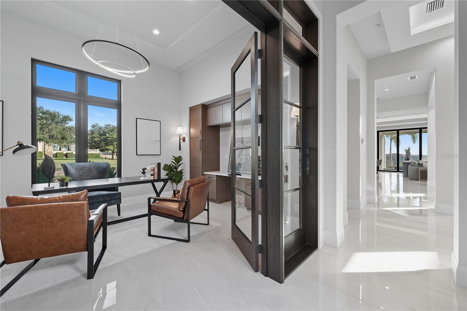 G5096242 Property Photo