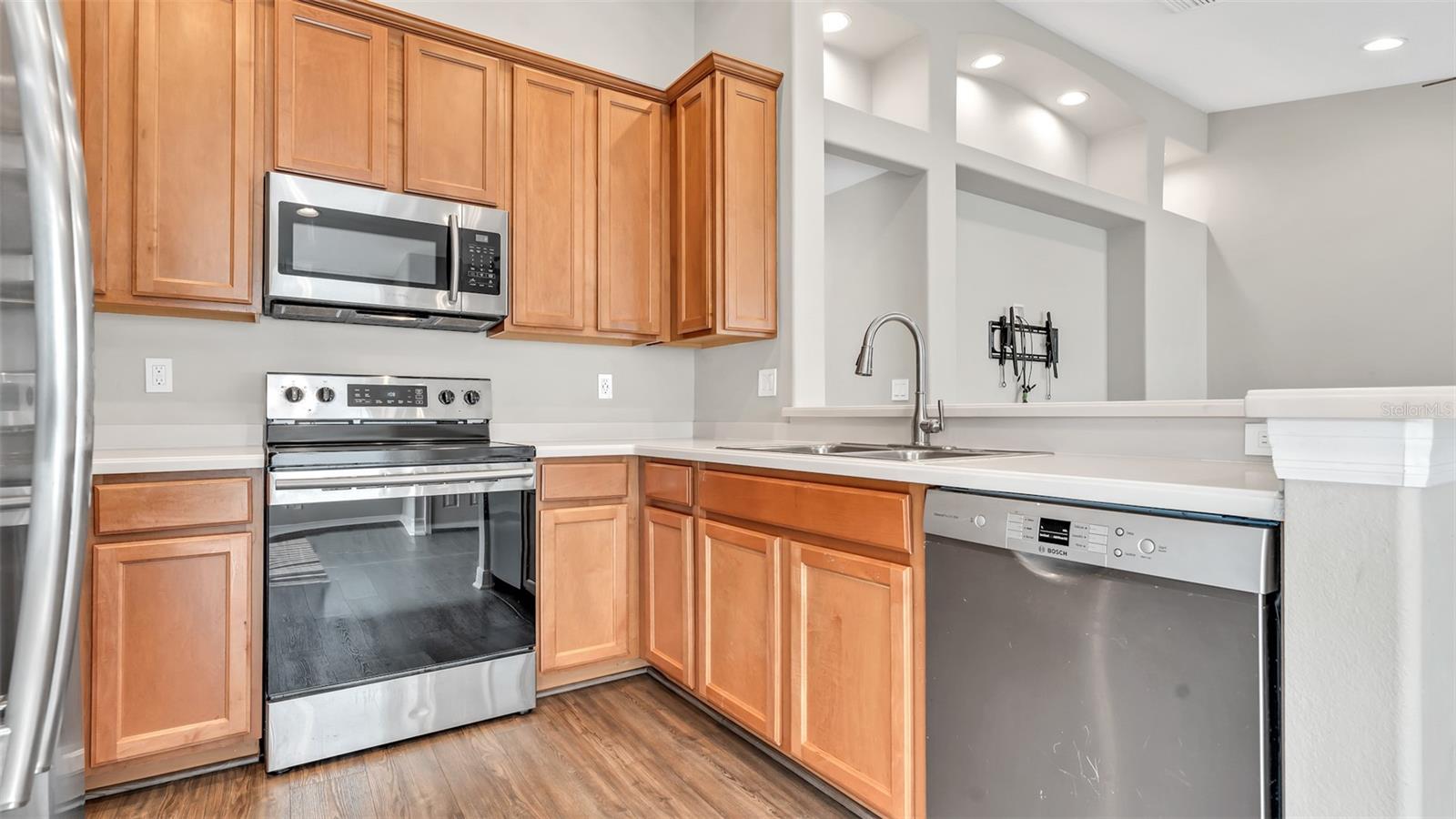 9253 BEAUFORT CT, NEW PORT RICHEY, FL, 34654