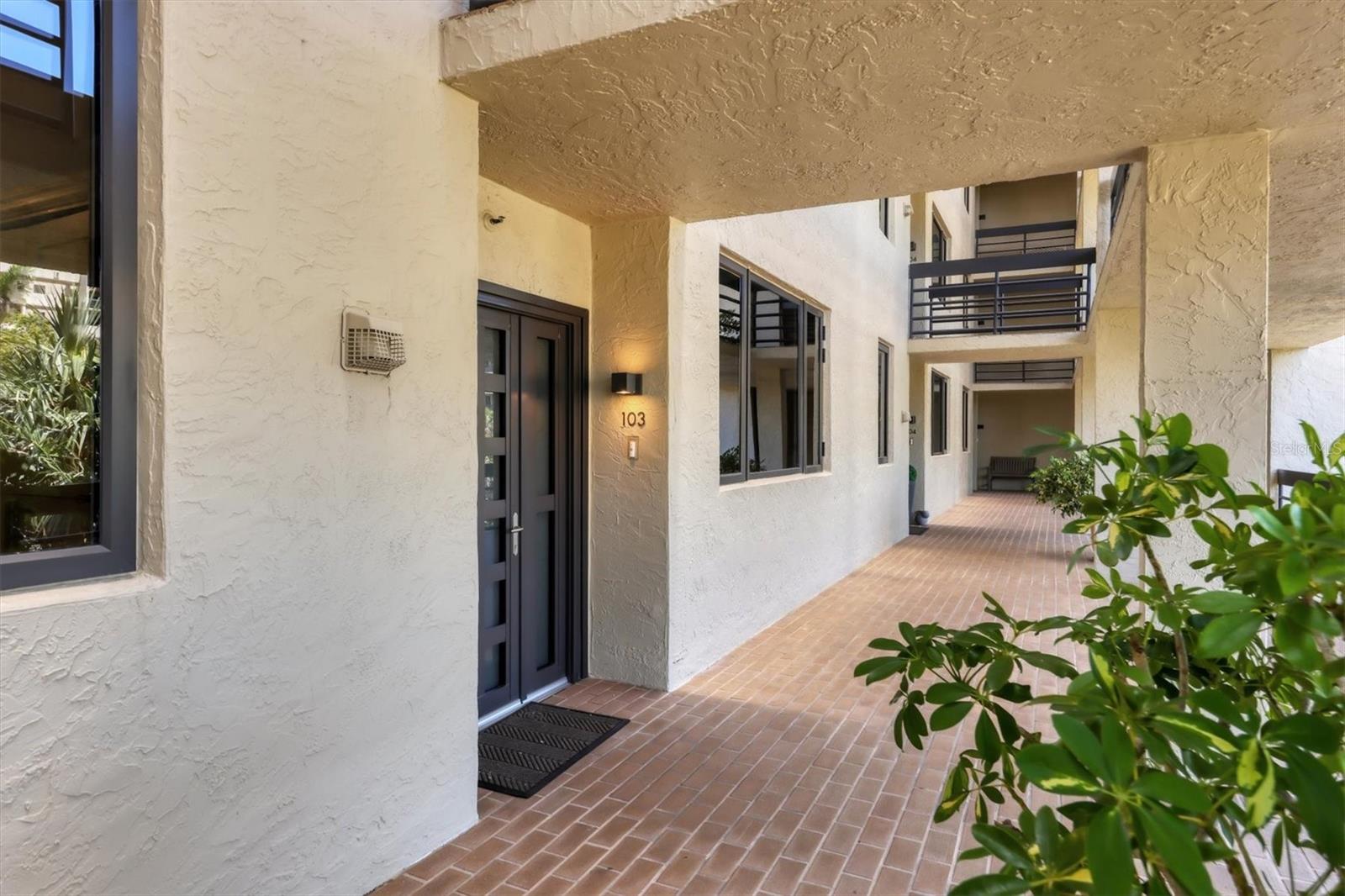 1065 GULF OF MEXICO DR #103, LONGBOAT KEY, FL, 34228