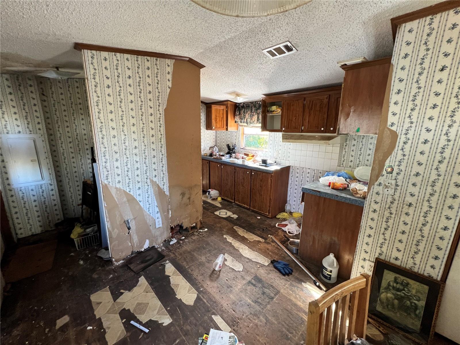 322 BEECHER SPRINGS RD, CRESCENT CITY, FL, 32112