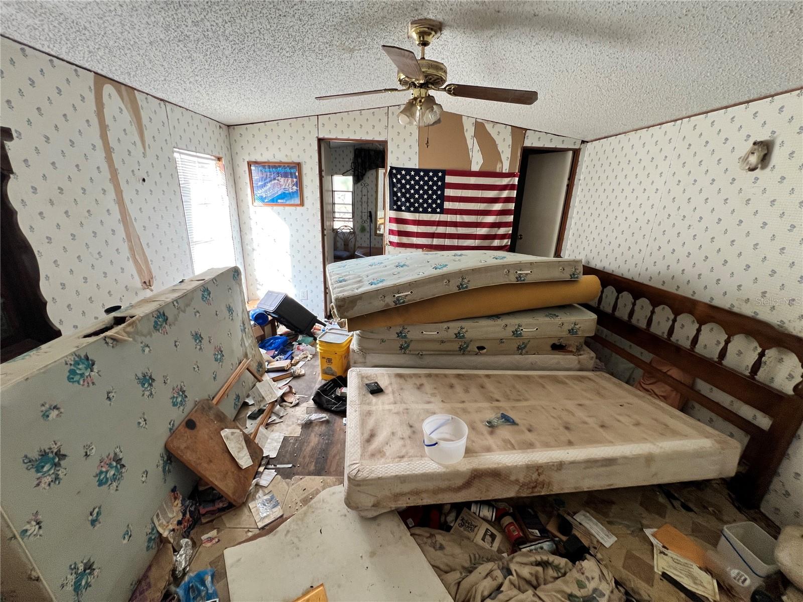 322 BEECHER SPRINGS RD, CRESCENT CITY, FL, 32112