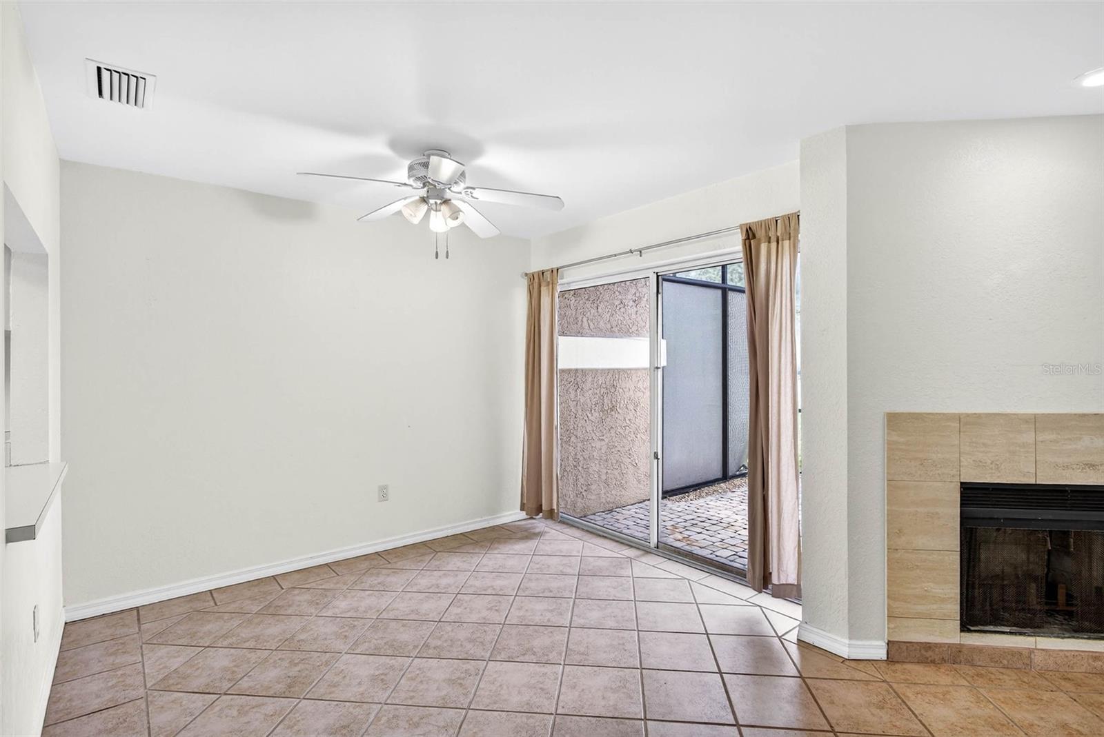 14856 PAR CLUB CIR #14856, TAMPA, FL, 33618