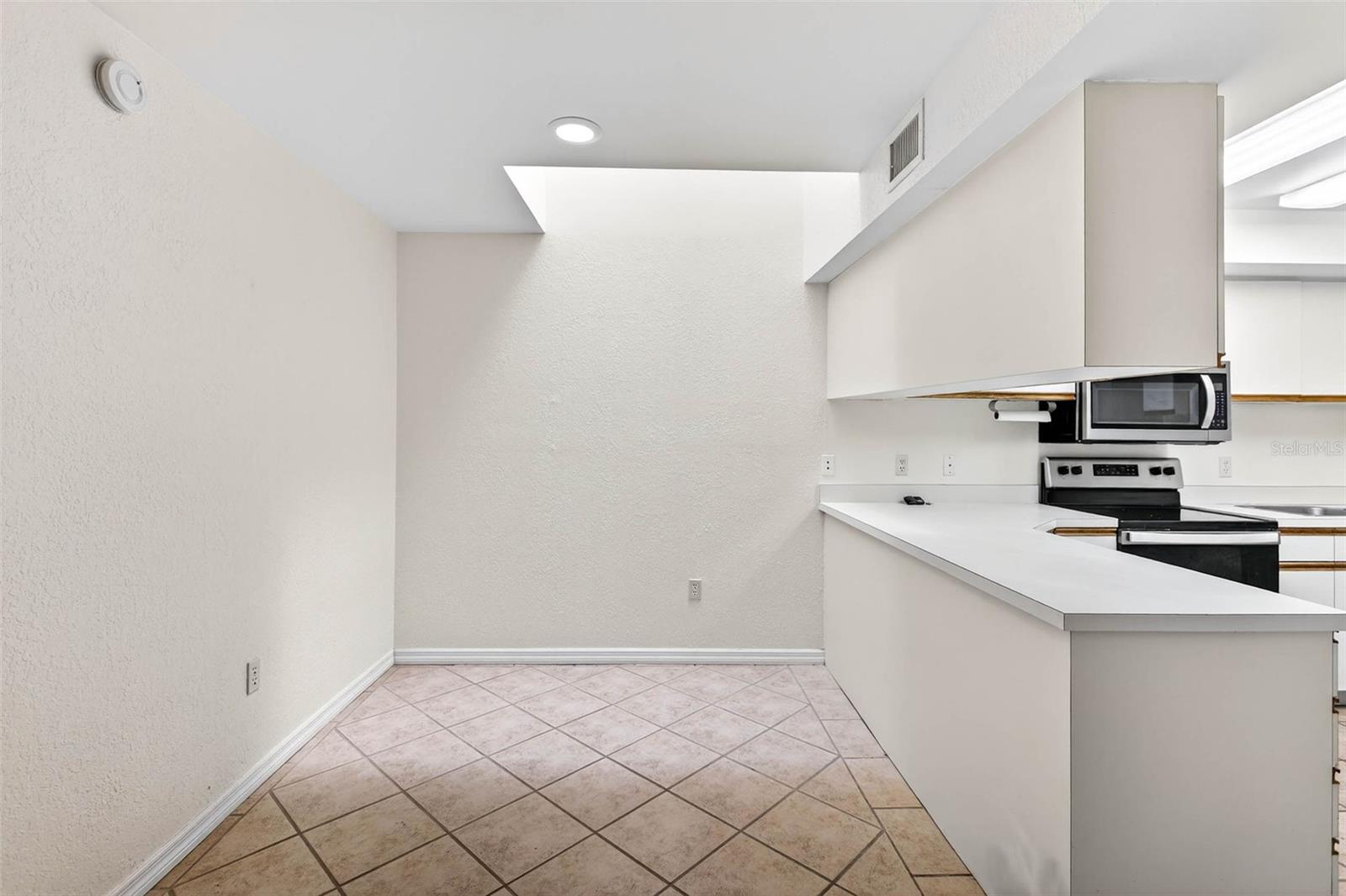 14856 PAR CLUB CIR #14856, TAMPA, FL, 33618