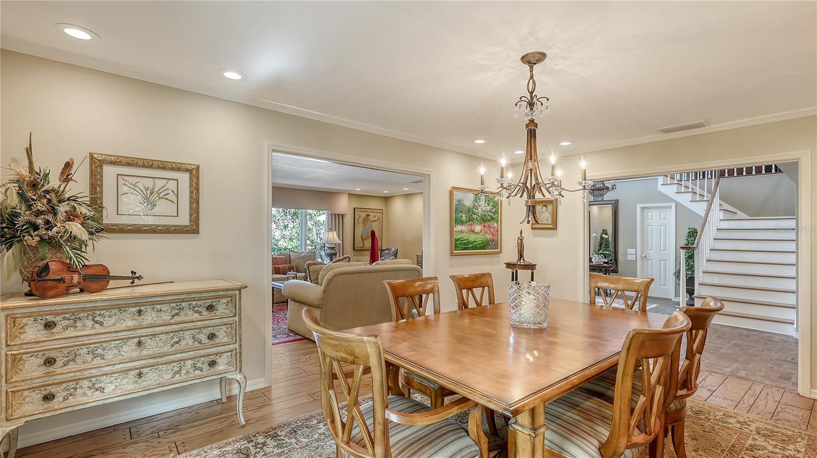 1042 N CASEY KEY RD, OSPREY, FL, 34229